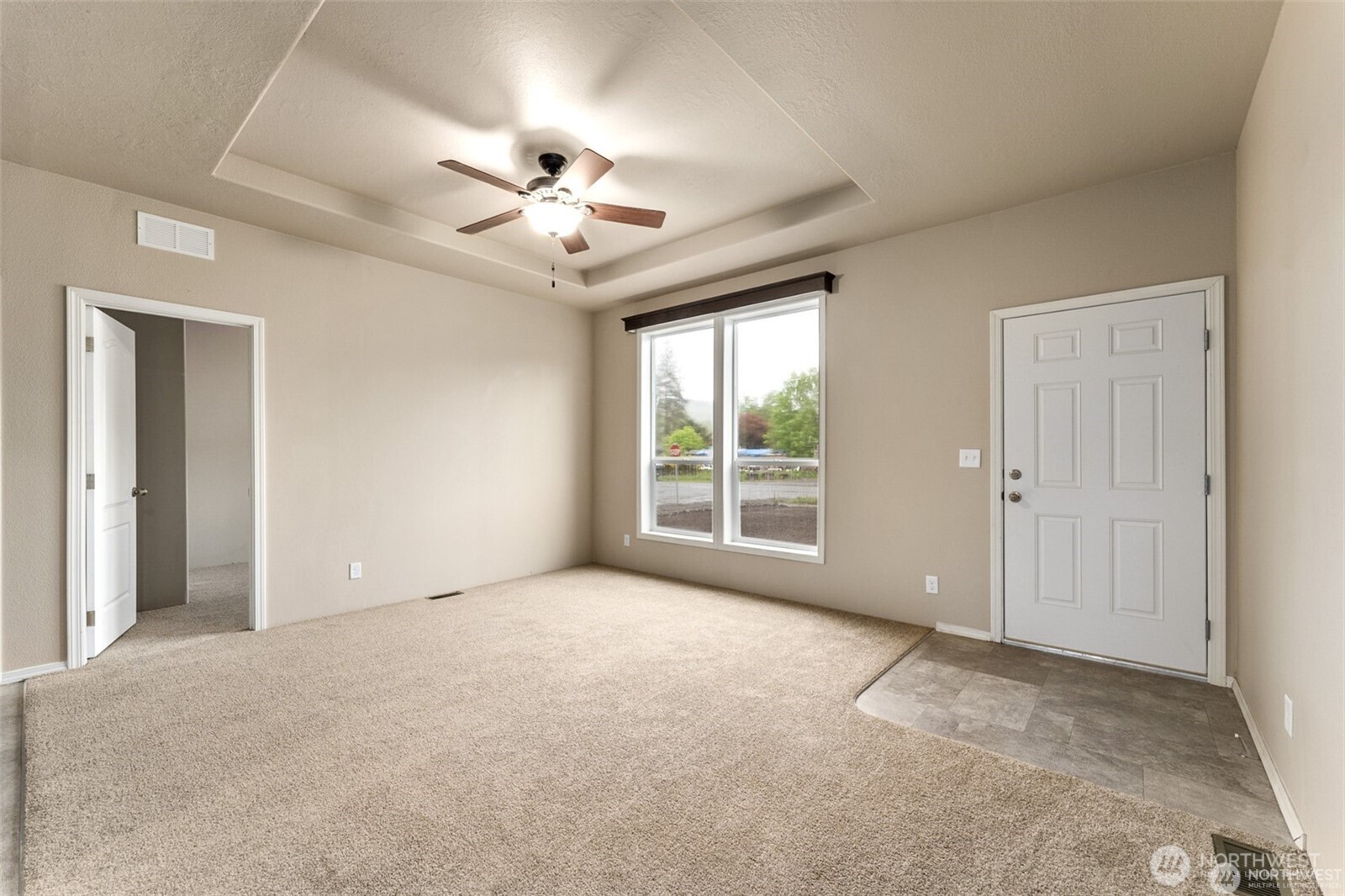 109 Nenant Street Property Photo 15