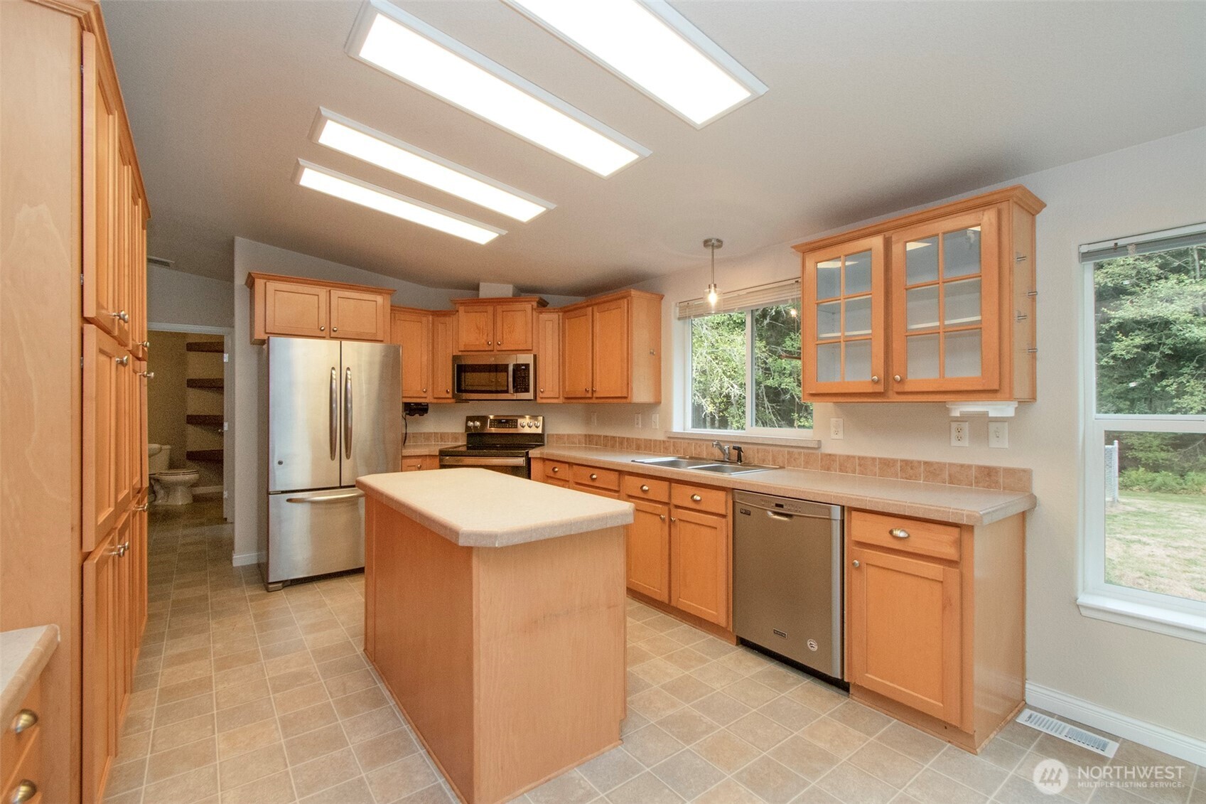 54743 Highway 112 Property Photo 9