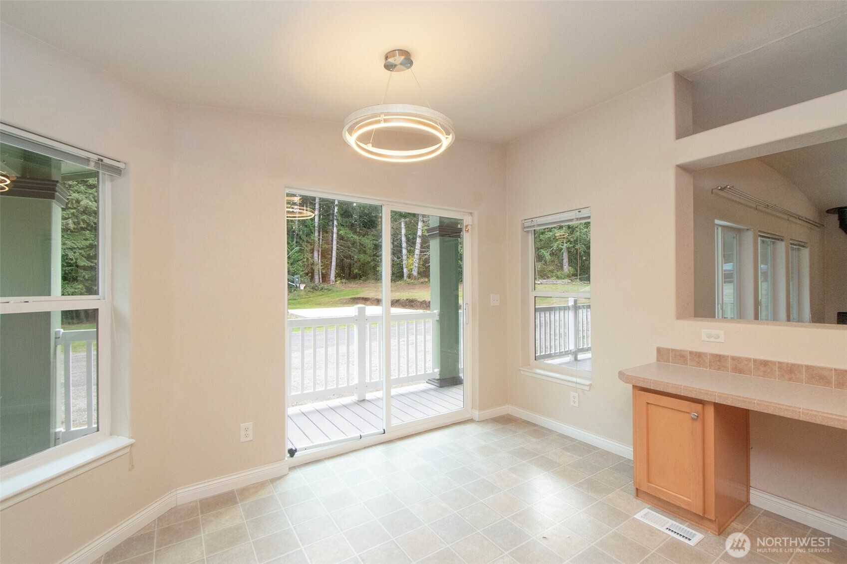 54743 Highway 112 Property Photo 12