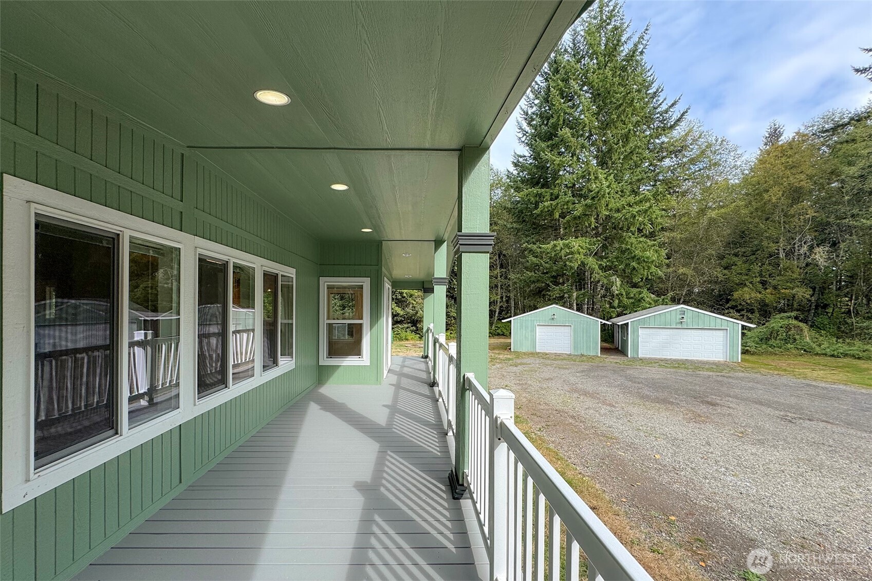 54743 Highway 112 Property Photo 13