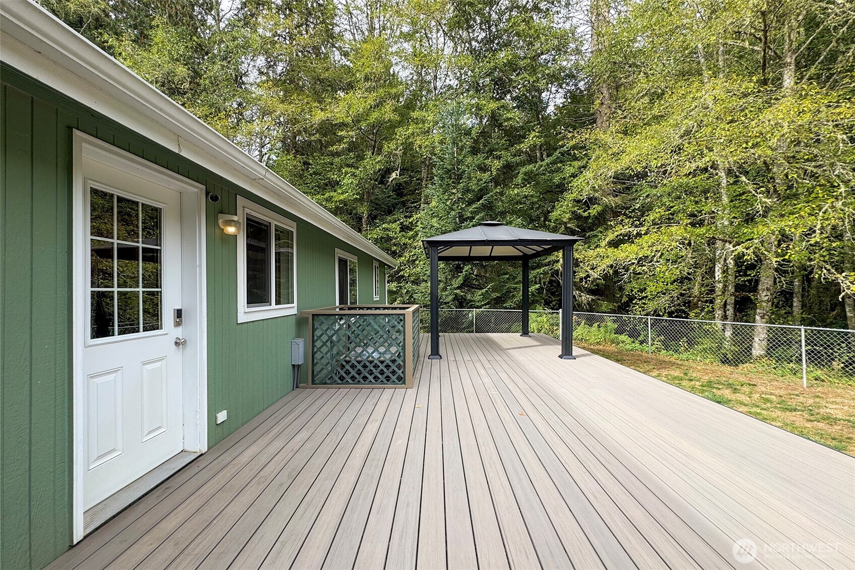 54743 Highway 112 Property Photo 34