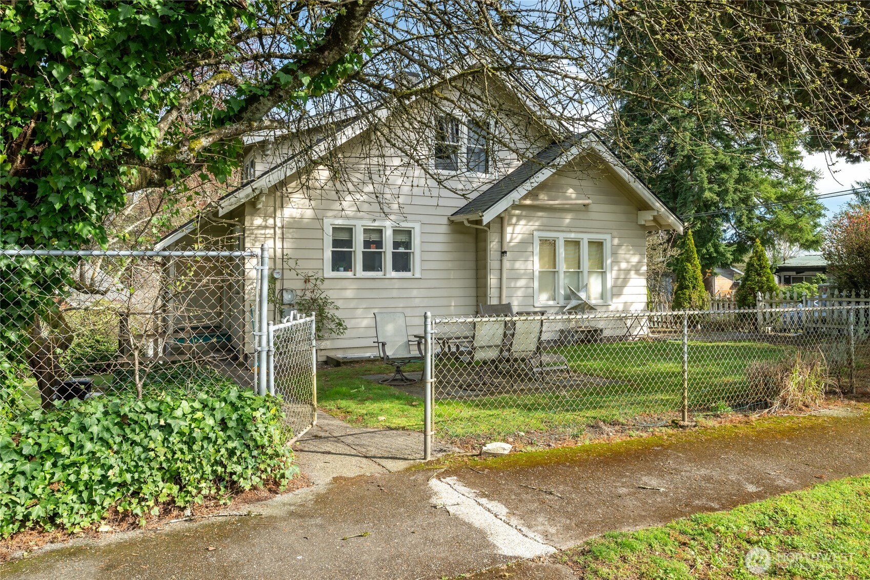 10116 -26 Ne 187th Street Property Photo 16