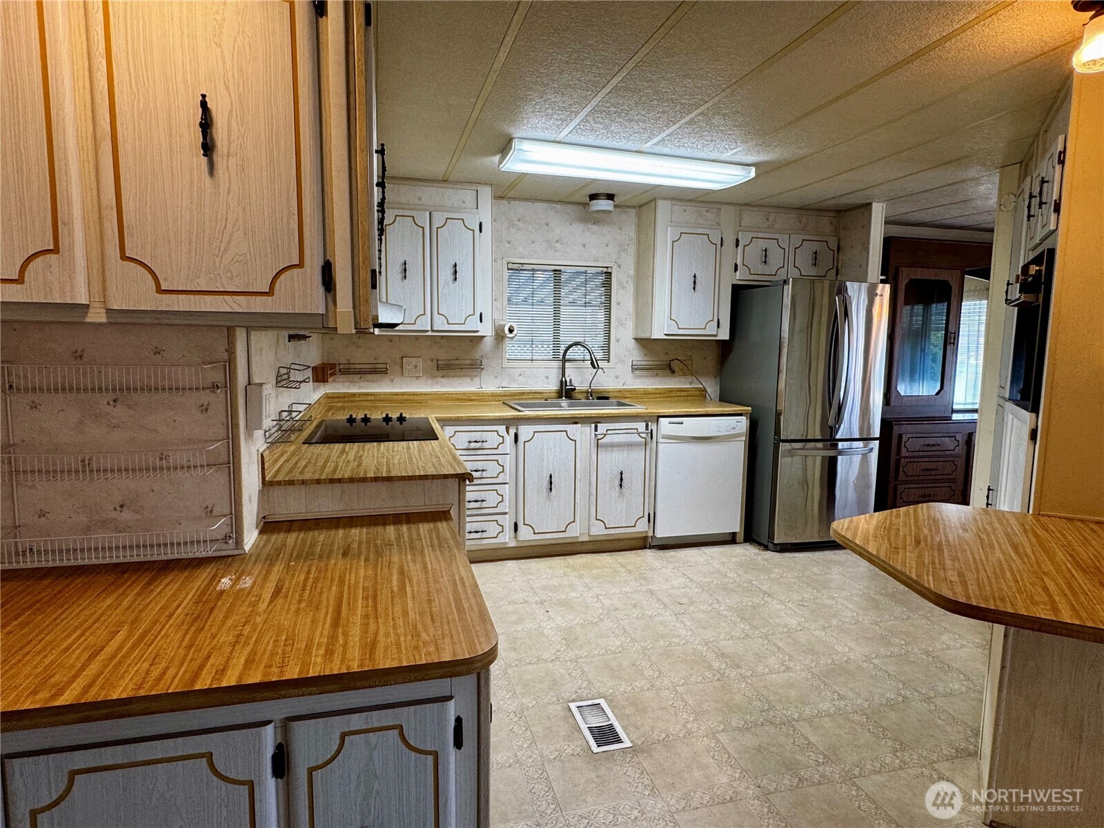 971 Se Scenic View Drive Property Photo 4