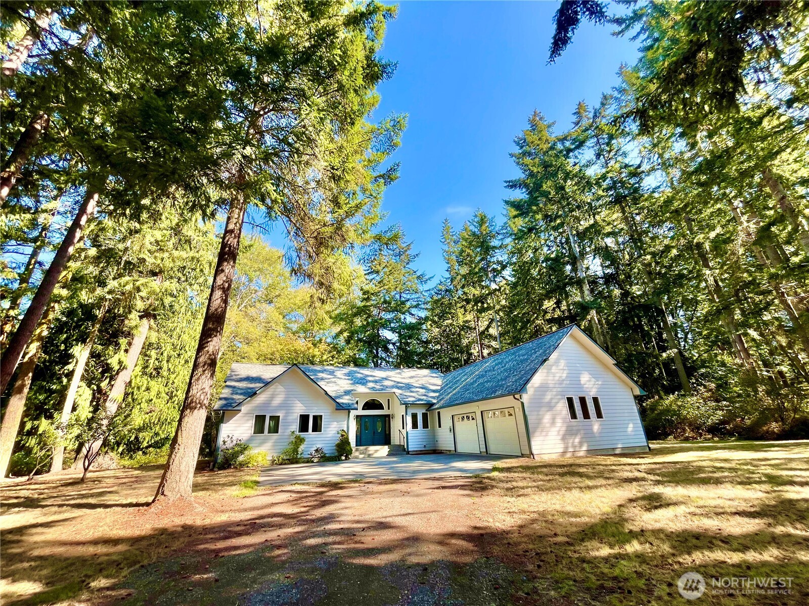 561 Grandview Drive Property Photo 1