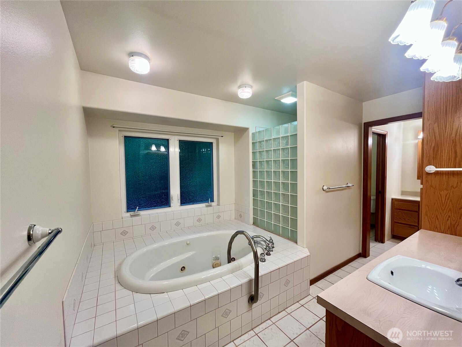 561 Grandview Drive Property Photo 24