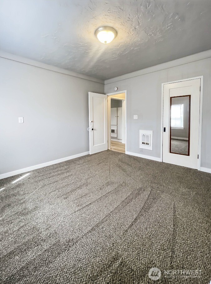 518 California Street Property Photo 15