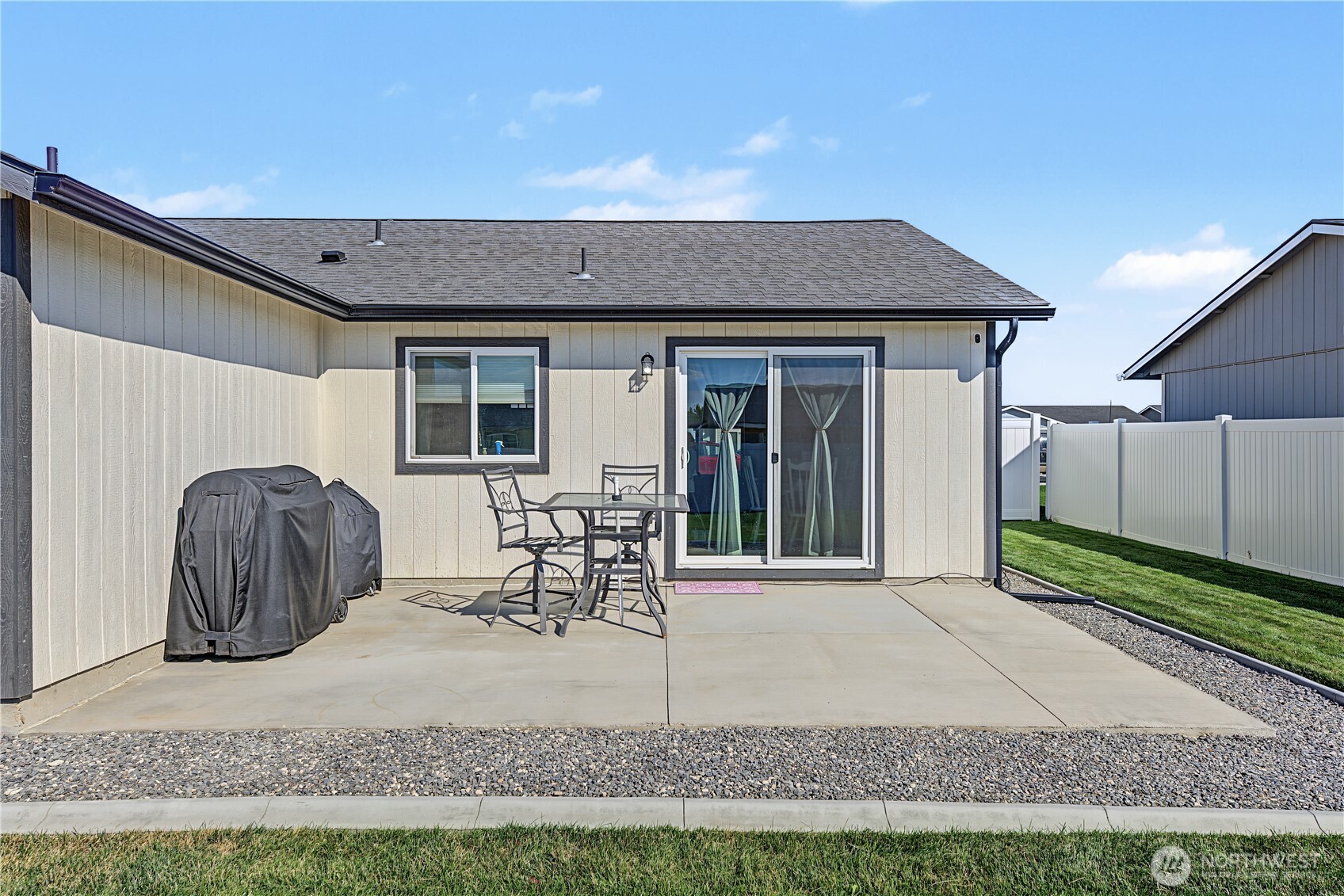 812 E Casacde Street Property Photo 33