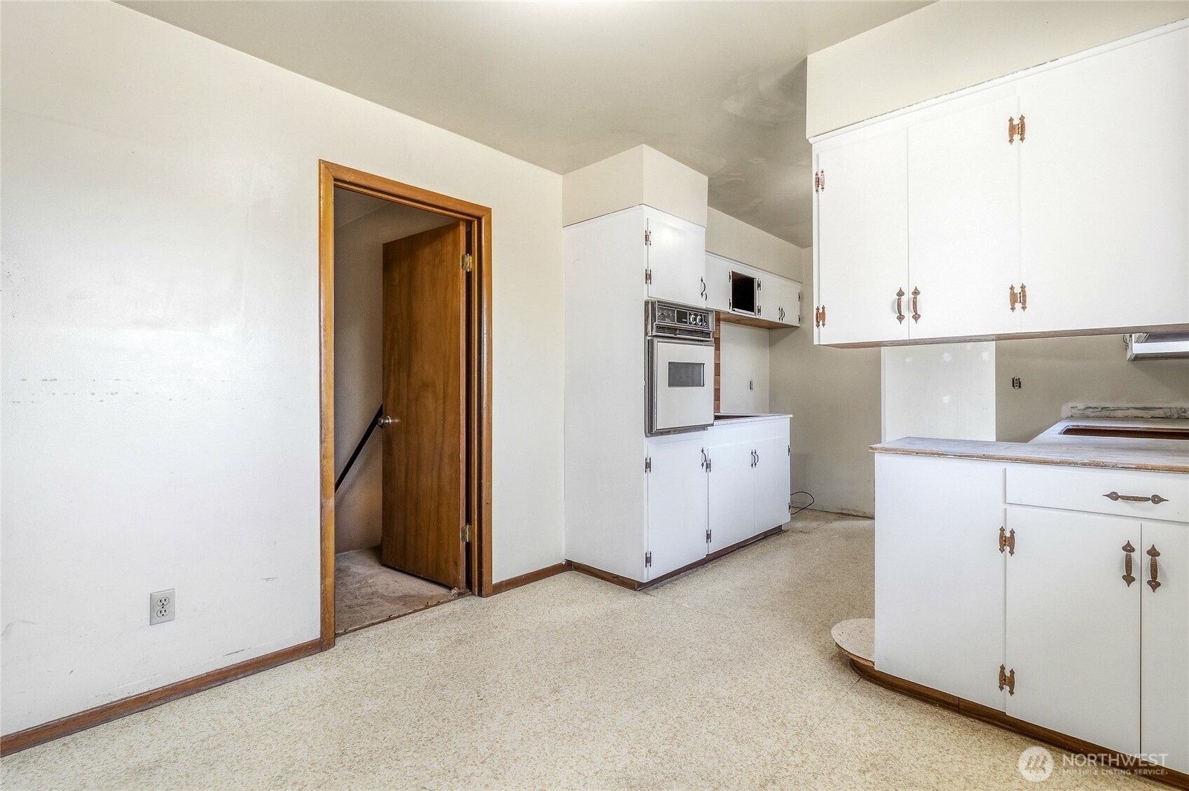 1126 Ankeny Street Property Photo 10