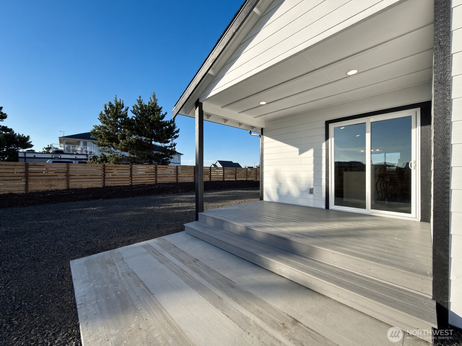 1275 Channel Avenue Property Photo 33