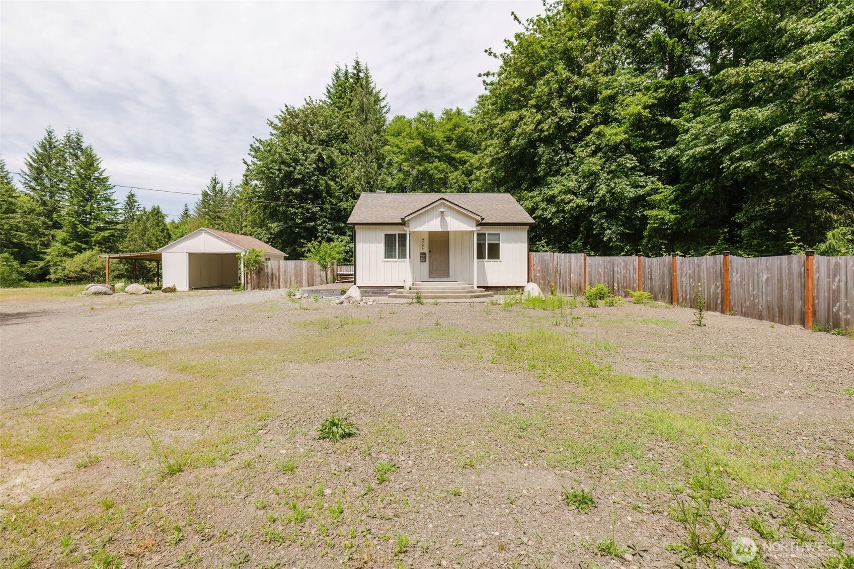 9784 W Belfair Valley Rd Property Photo 2