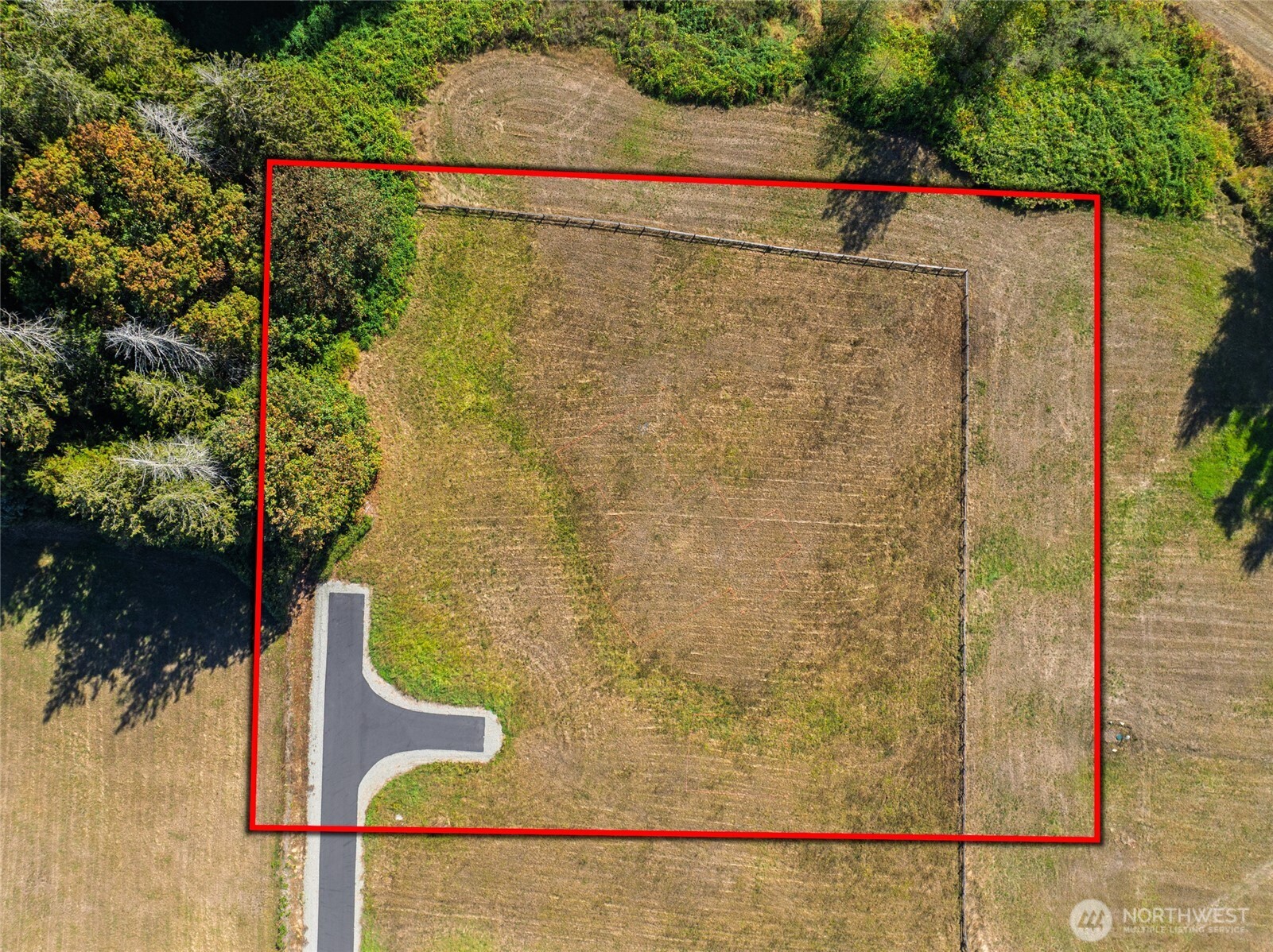 1383 Ten Mile Road Property Photo 3