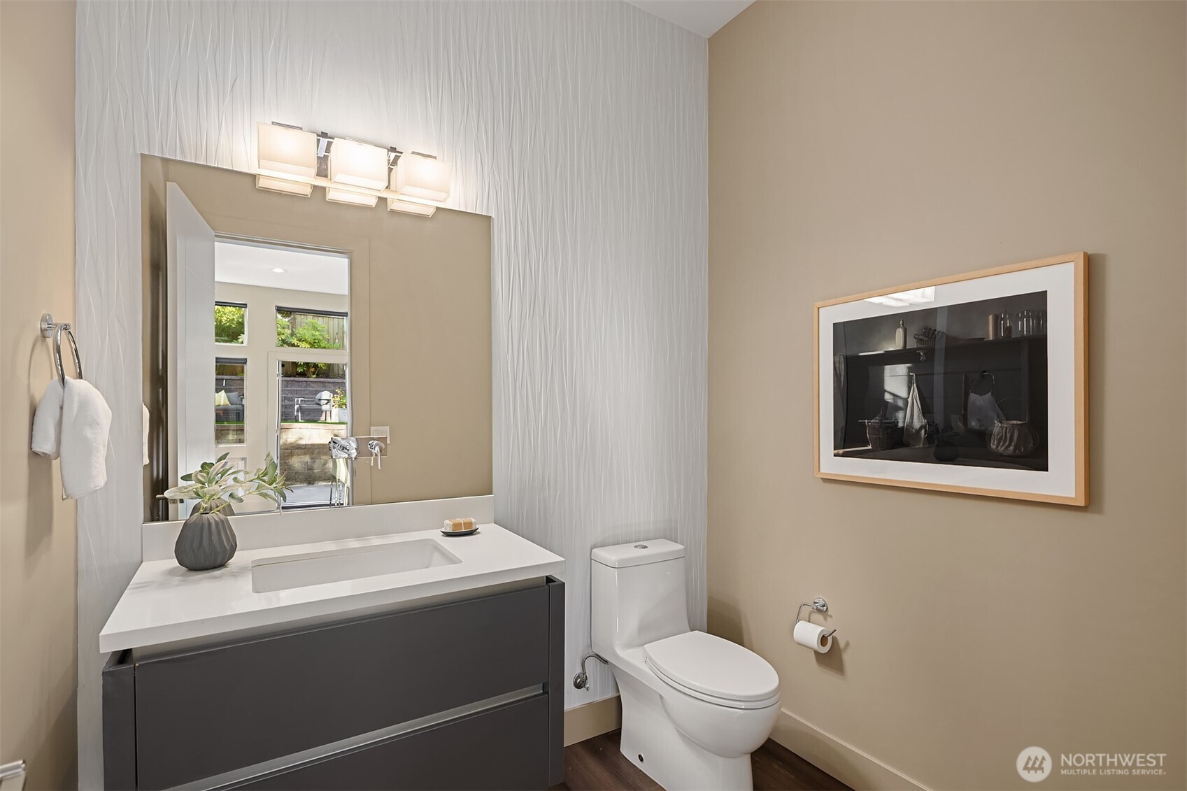 4025 Burton Place Property Photo 13