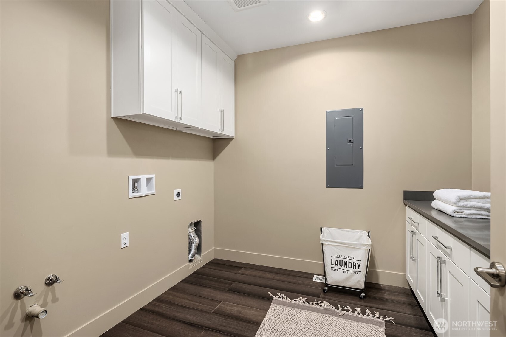 4025 Burton Place Property Photo 32