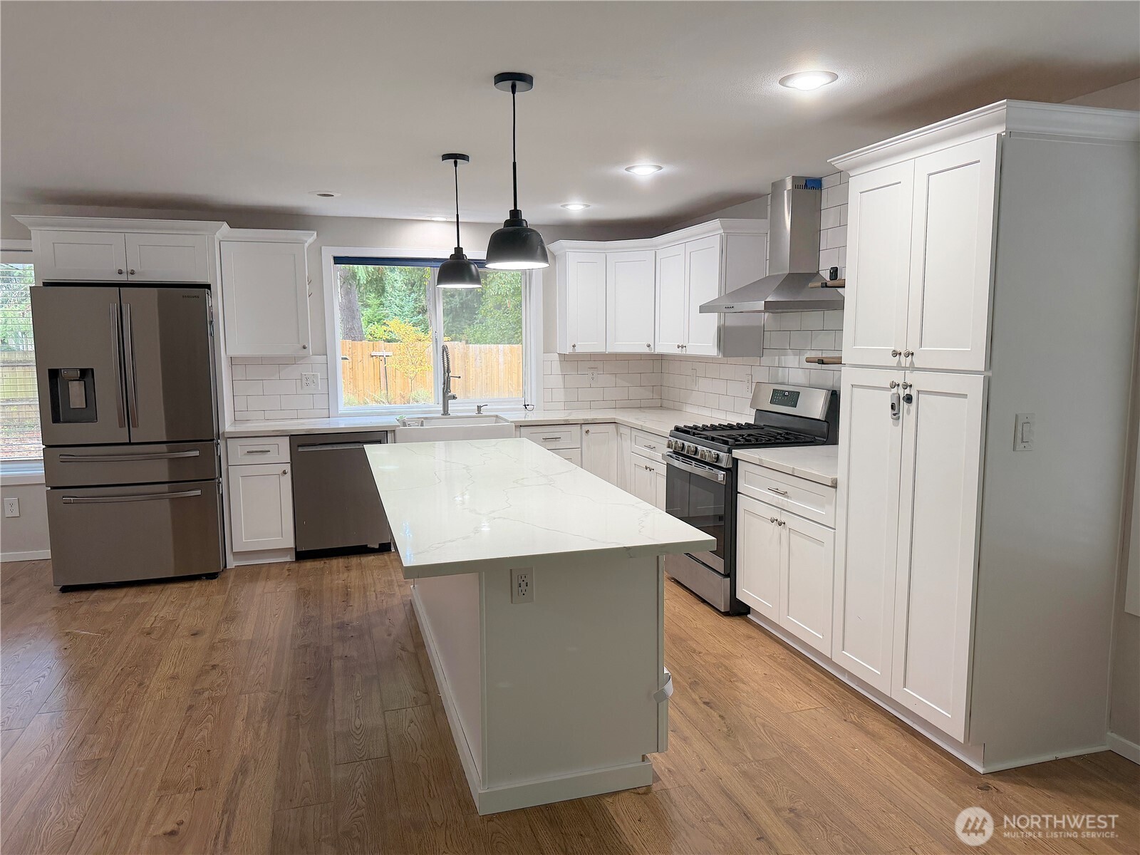 17405 153rd Avenue Property Photo 4