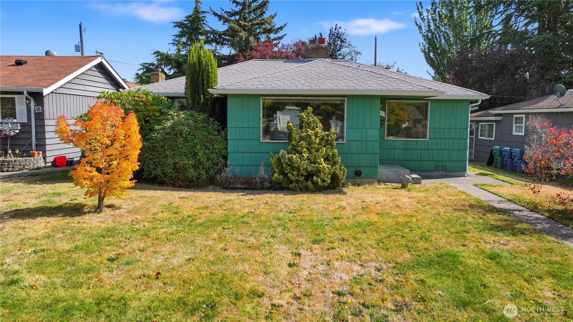 9216 30th Avenue Property Photo 1