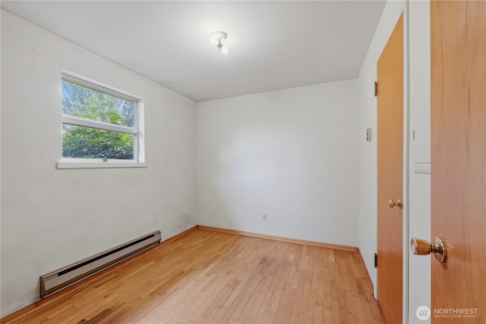 9216 30th Avenue Property Photo 12