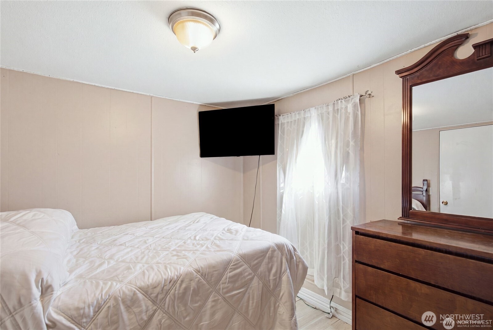 1660 S 333rd Street 106 Property Photo 13