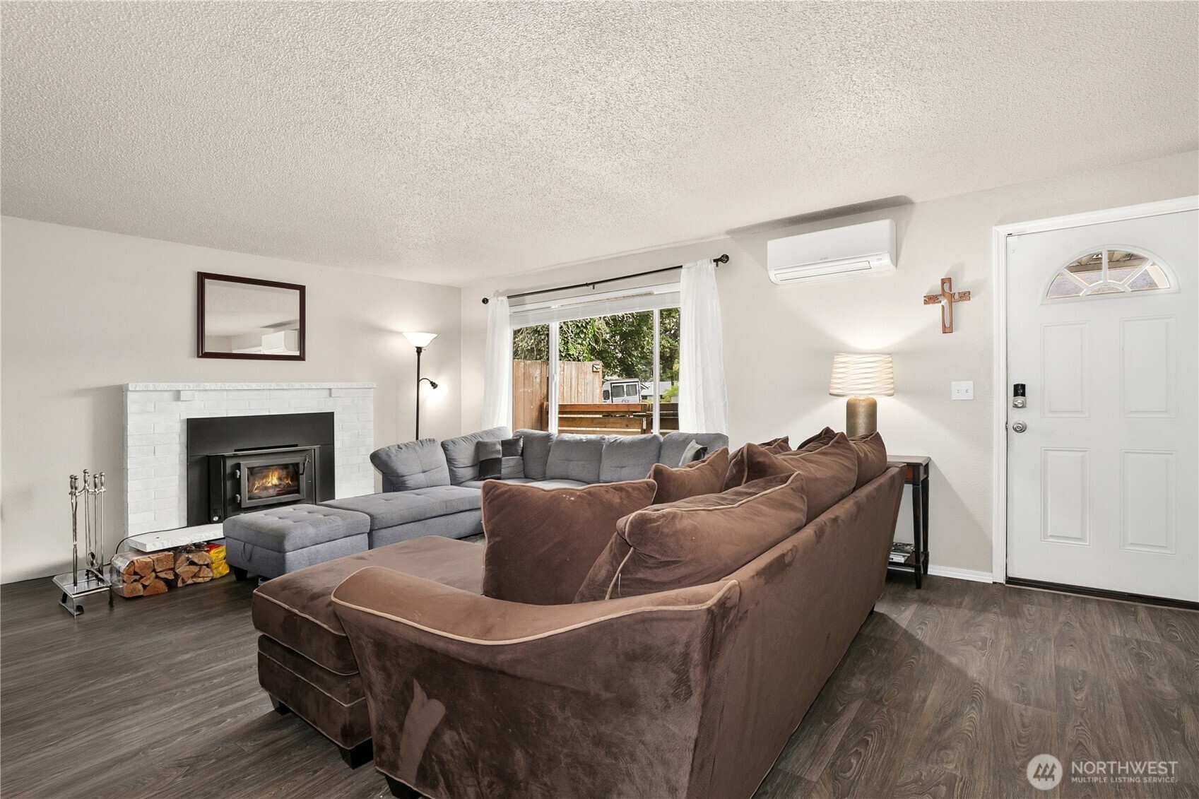 16922 17th Avenue Property Photo 5