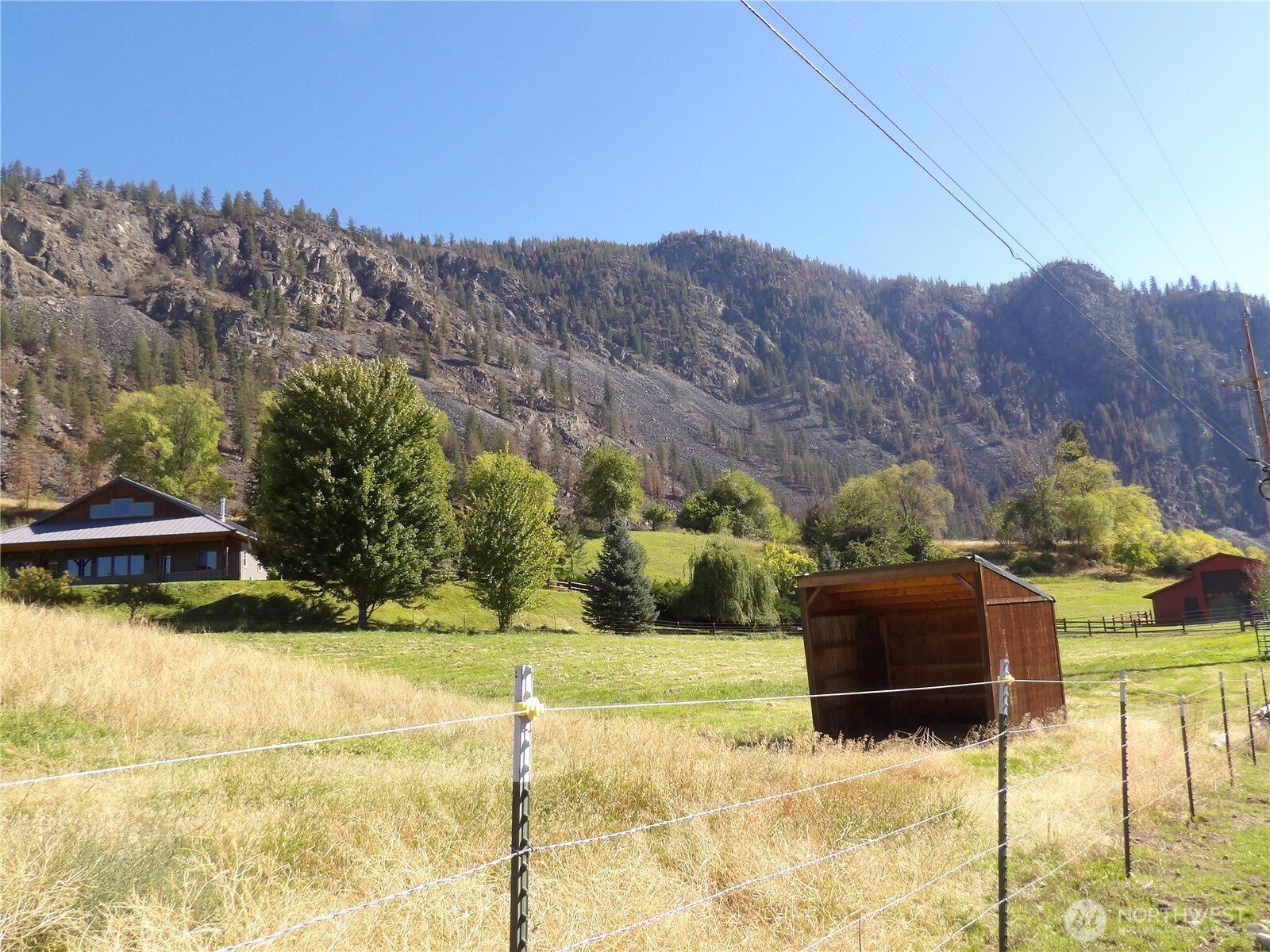 2132 Sinlakekin Road Property Photo 4