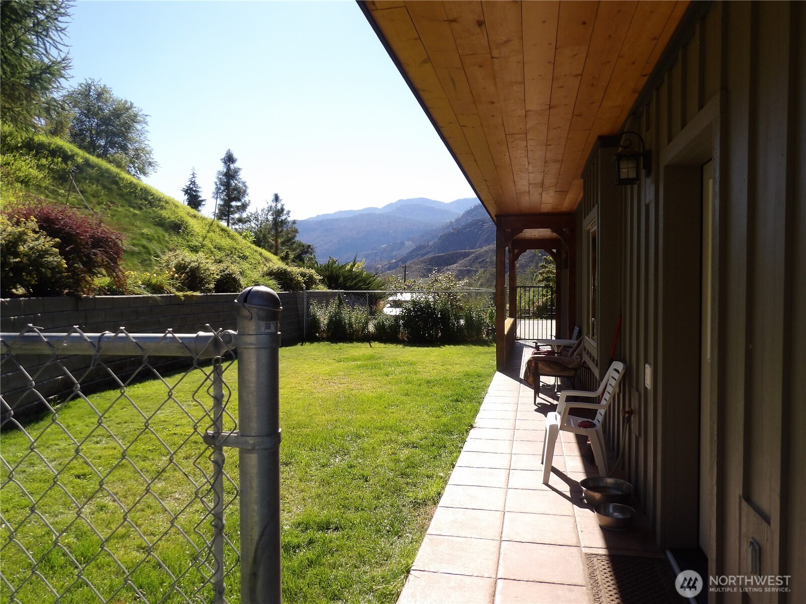 2132 Sinlakekin Road Property Photo 9