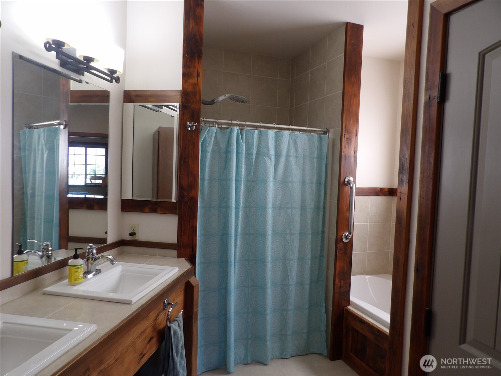 2132 Sinlakekin Road Property Photo 36