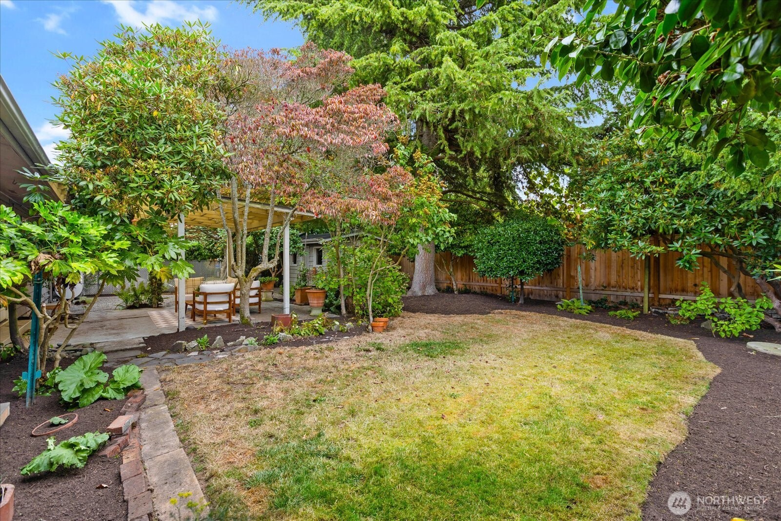 418 2nd Avenue Property Photo 28