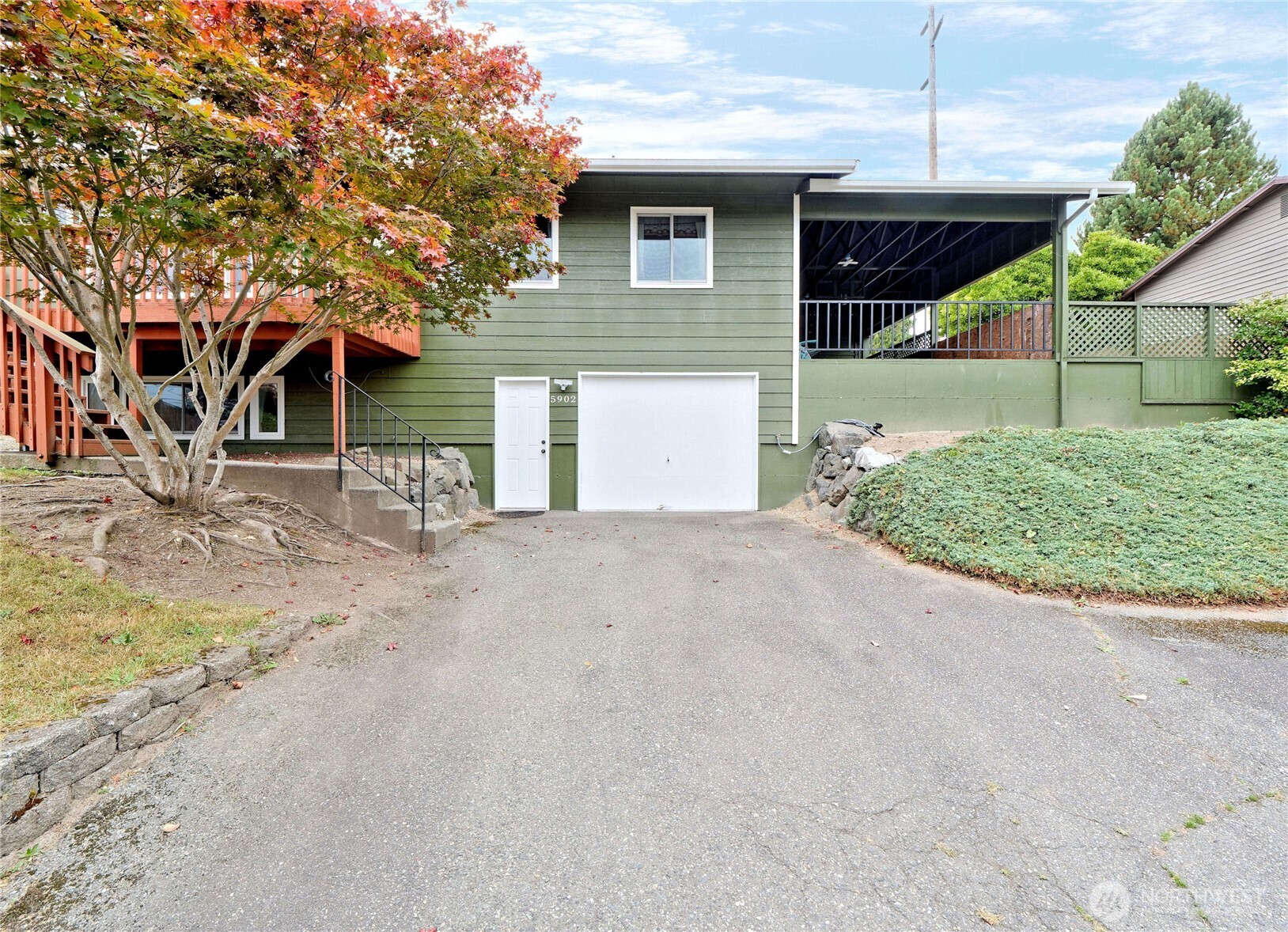 5902 Broadway Property Photo 25
