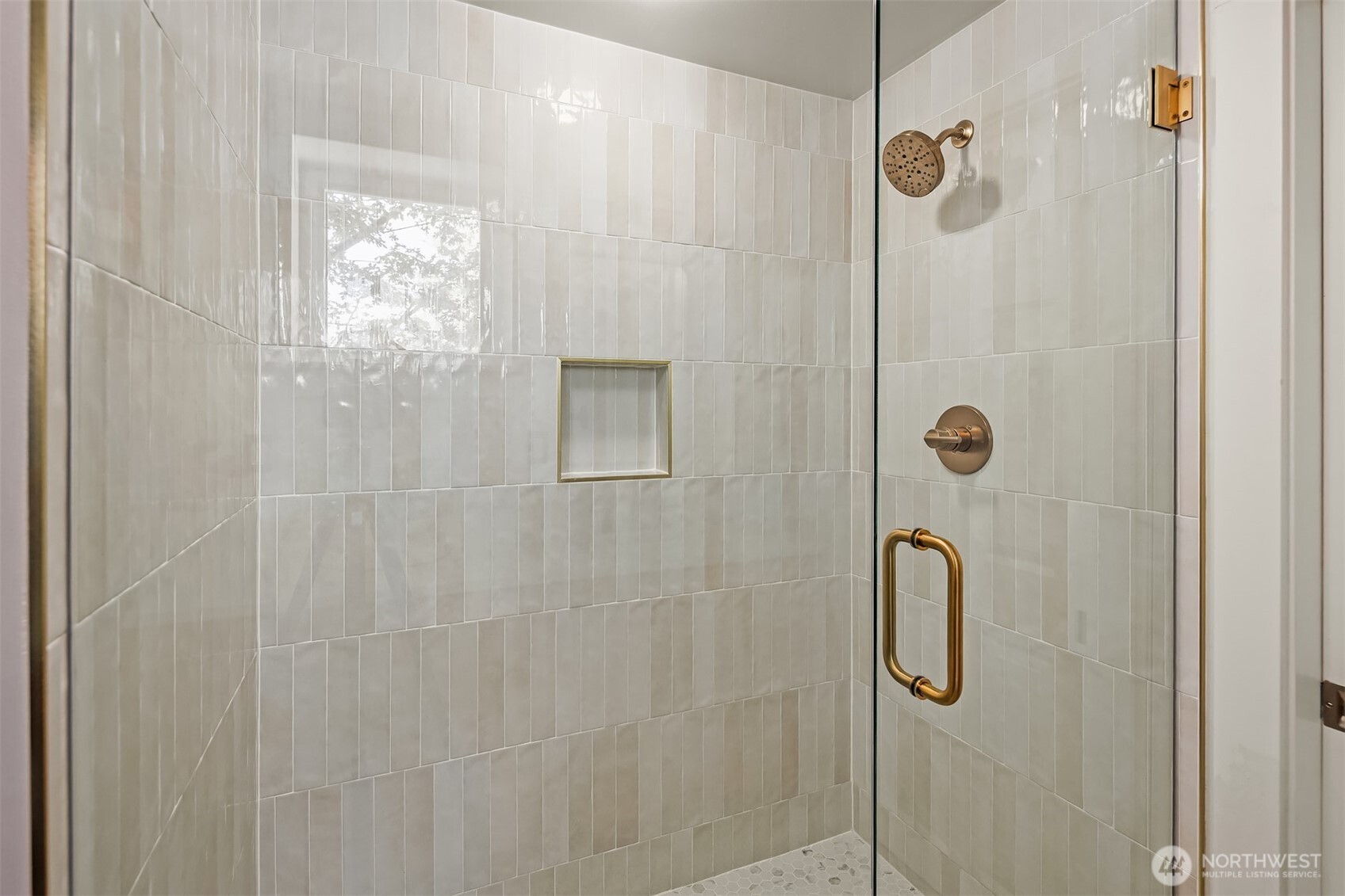 1633 27th Avenue Property Photo 17