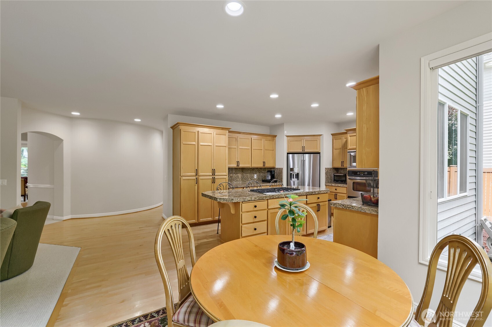 916 275th Place Property Photo 11