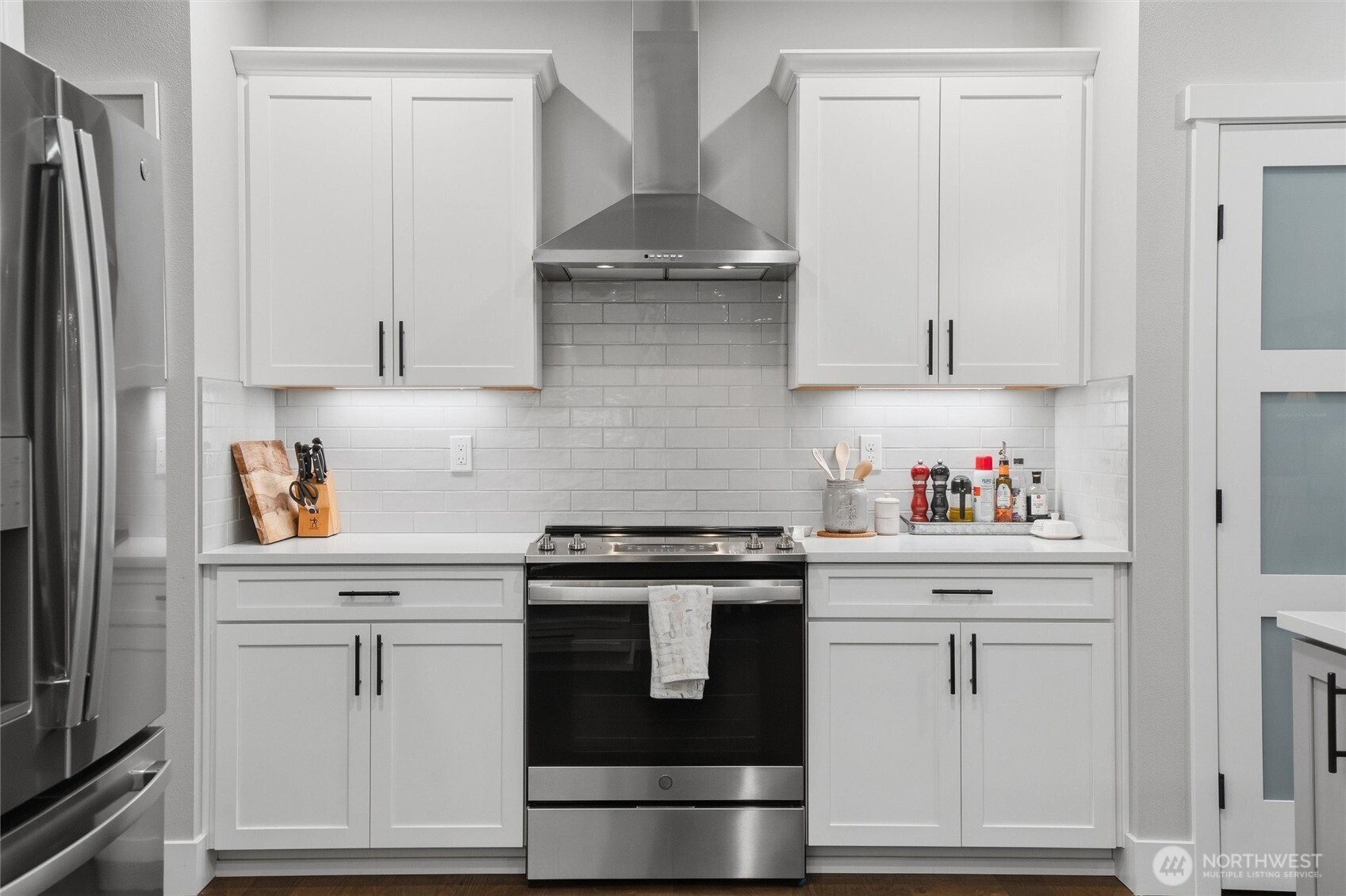 13922 Salvation Lane Property Photo 10