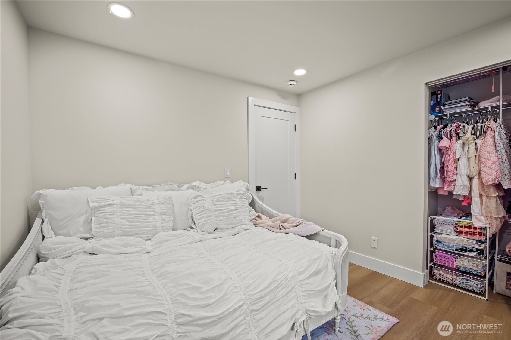 308 Point Fosdick Pl Property Photo 28