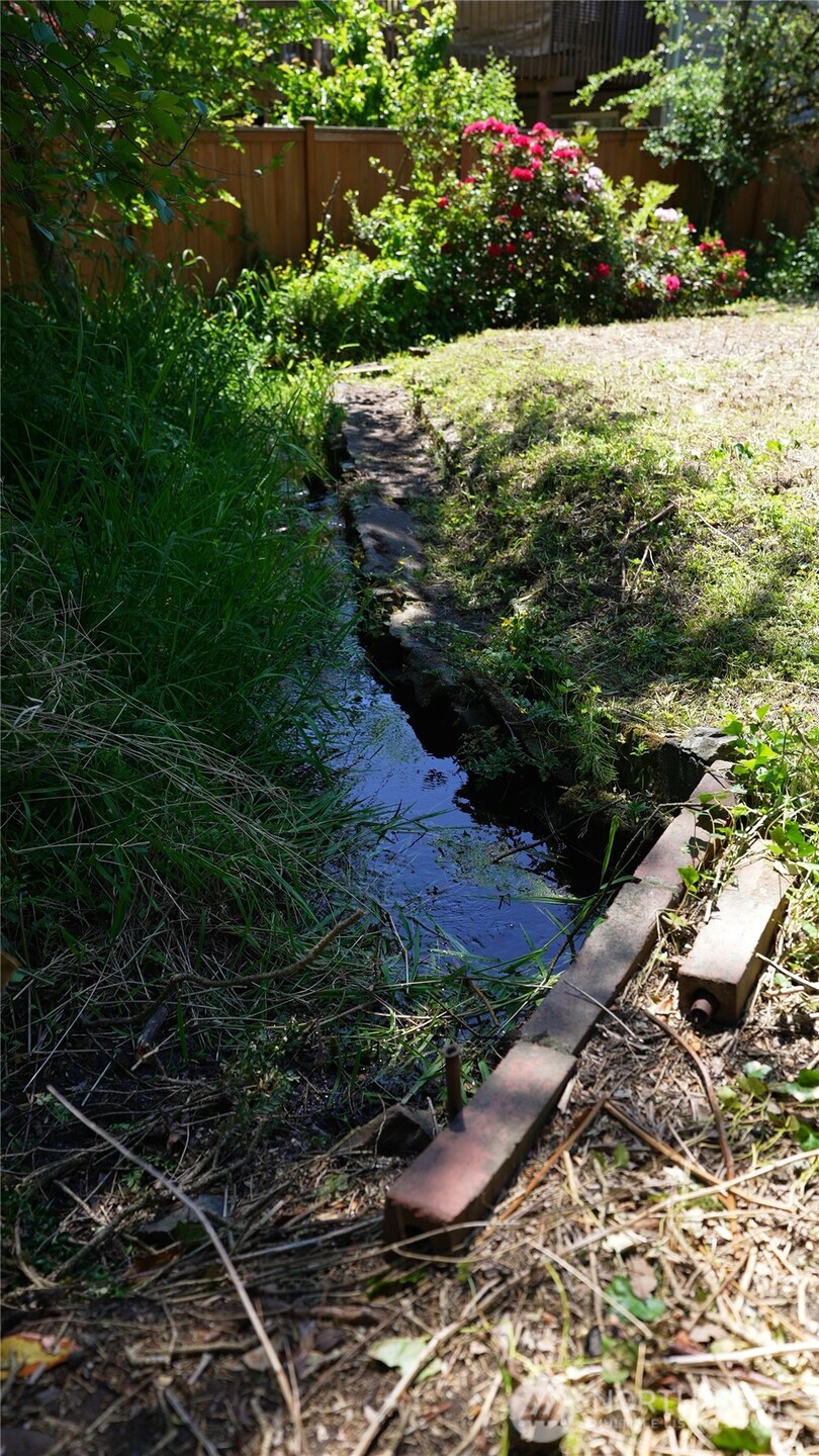 19054 Ne 18th Ave Property Photo 10