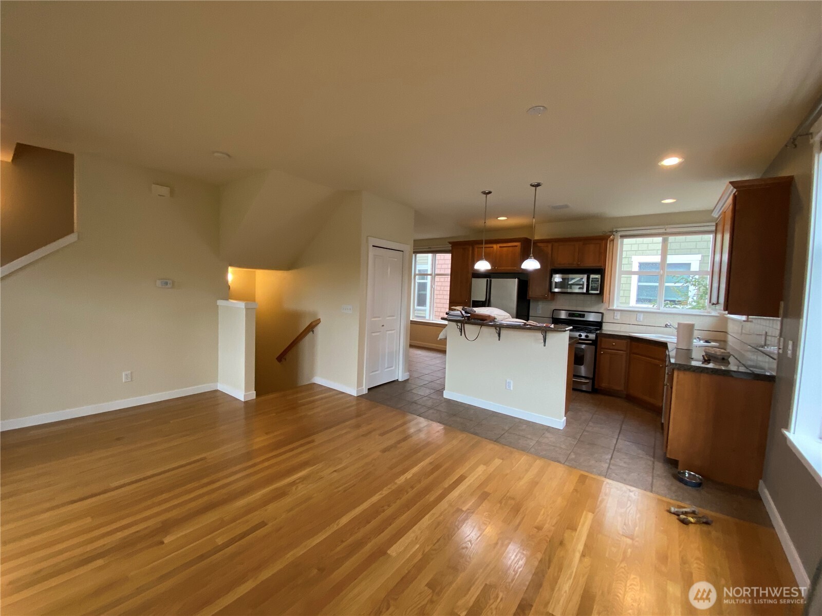 3637 Wallingford Avenue B Property Photo 5