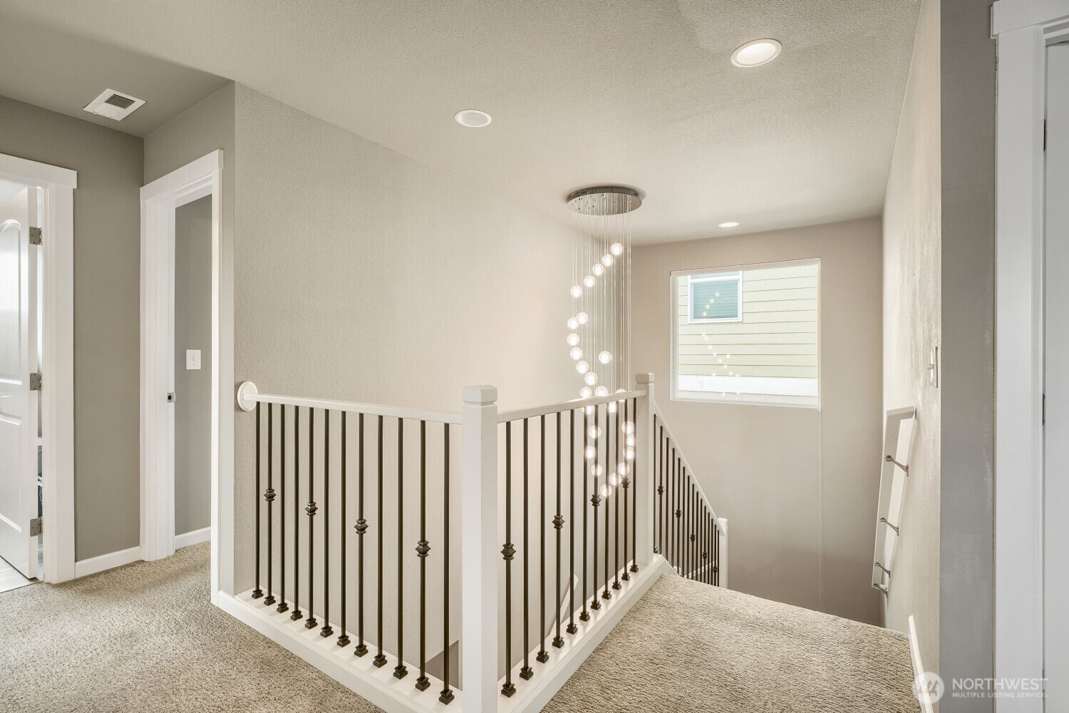 1030 S 195th Place Property Photo 18