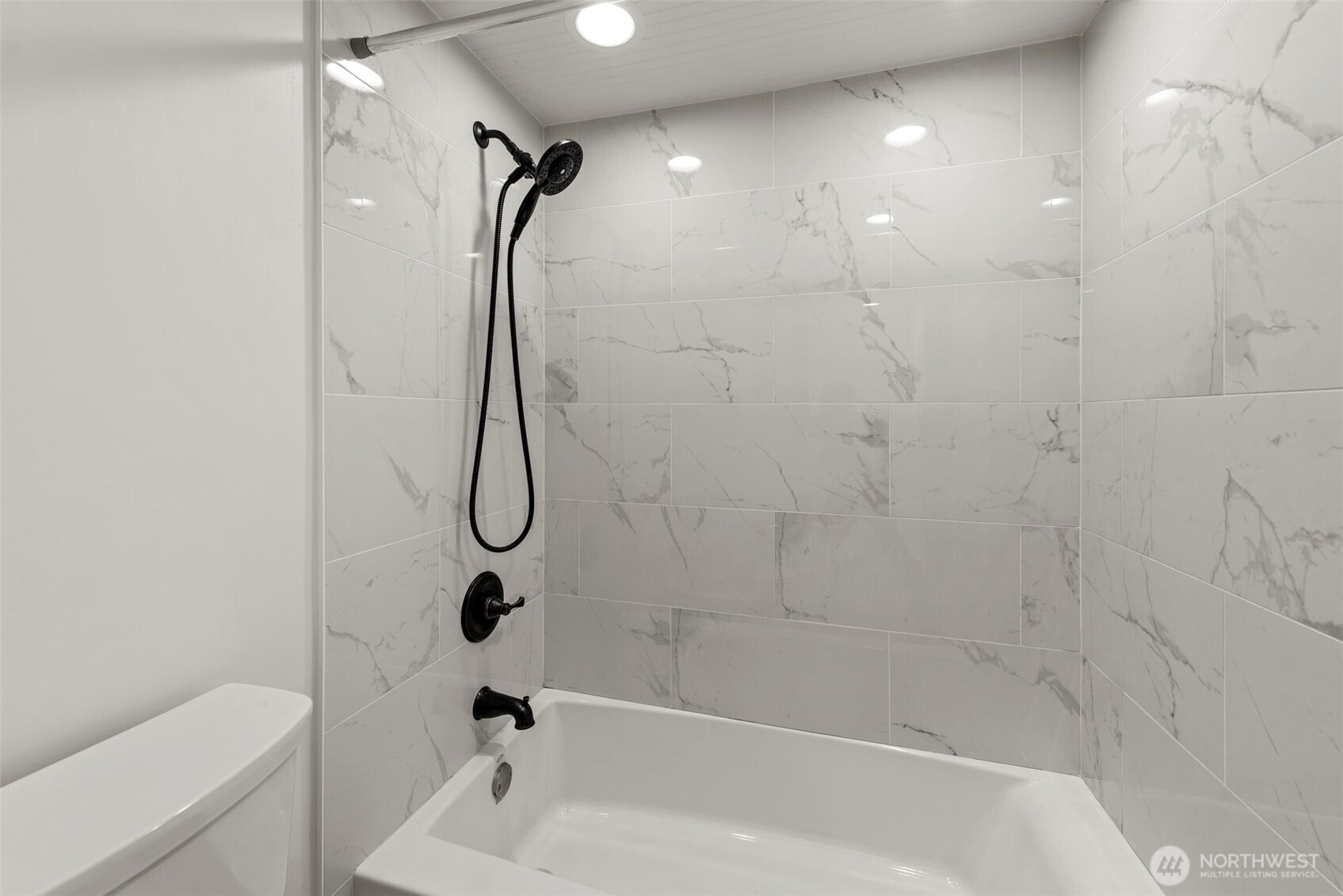 1605 5th Avenue 102 Property Photo 16