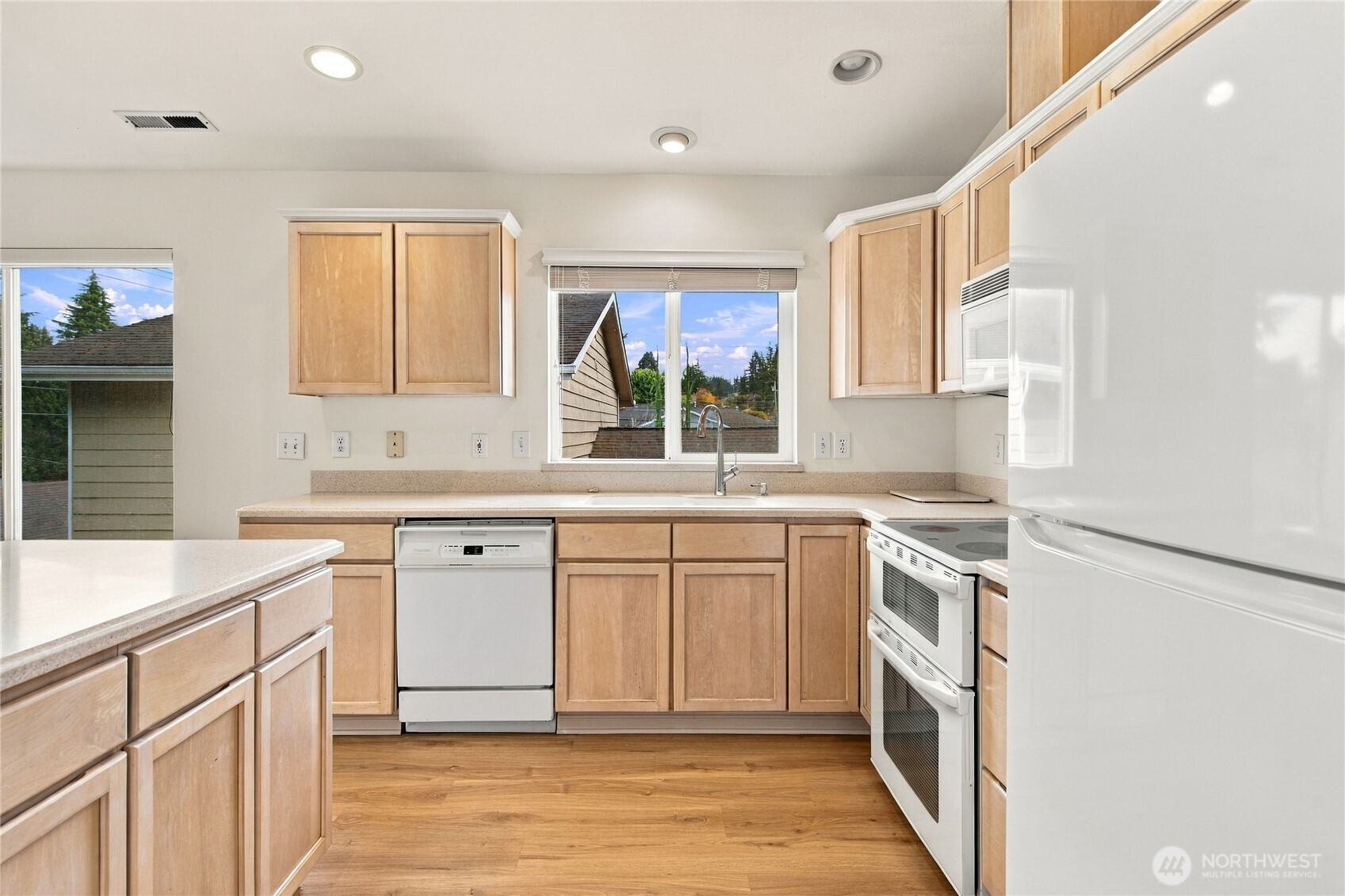4323 Hoyt Avenue 3 Property Photo 13