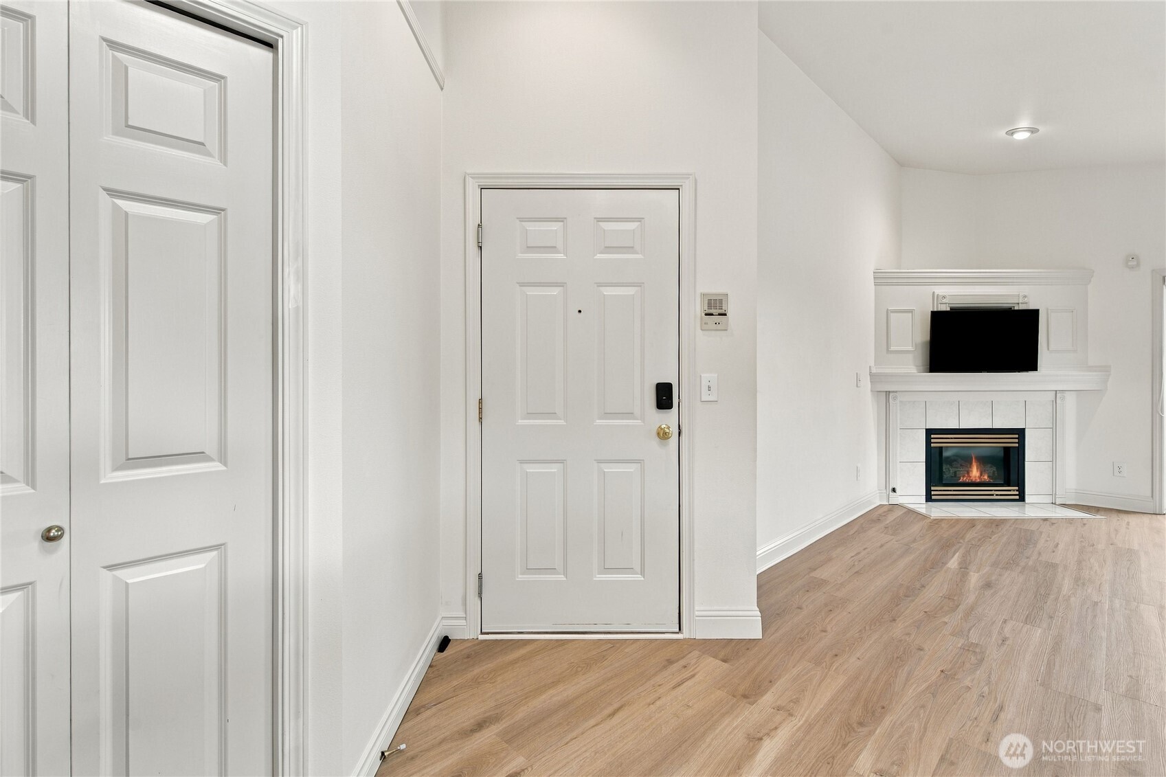4323 Hoyt Avenue 3 Property Photo 14