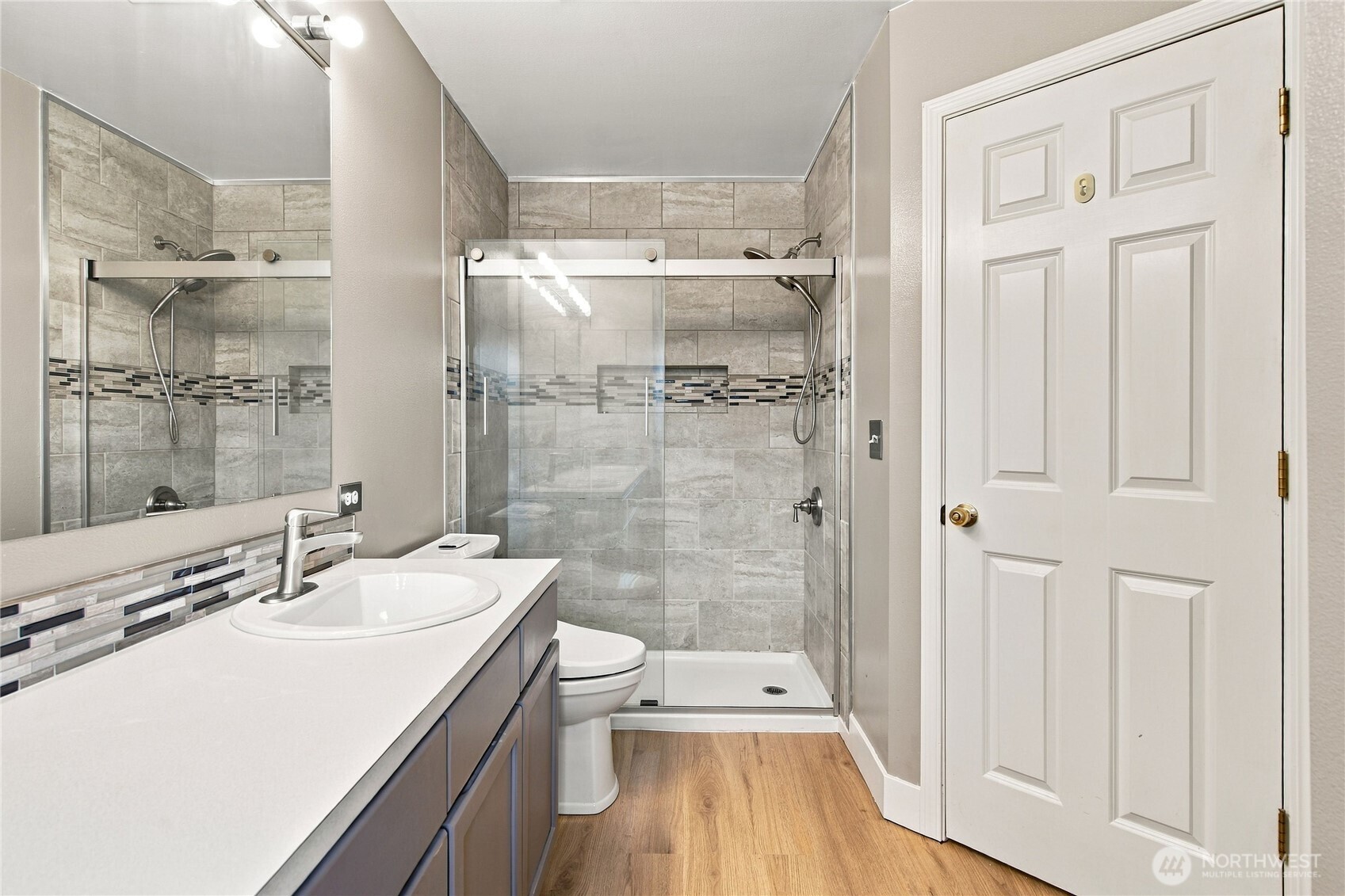 4323 Hoyt Avenue 3 Property Photo 23