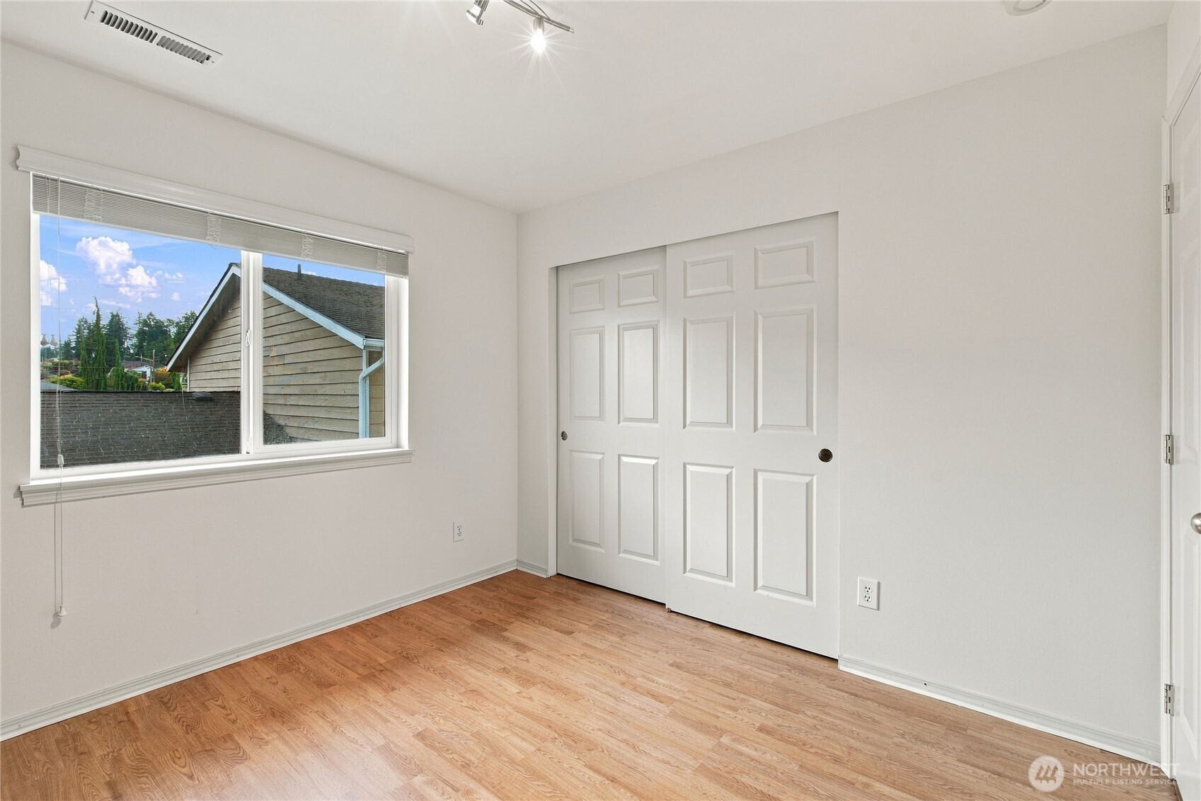 4323 Hoyt Avenue 3 Property Photo 25