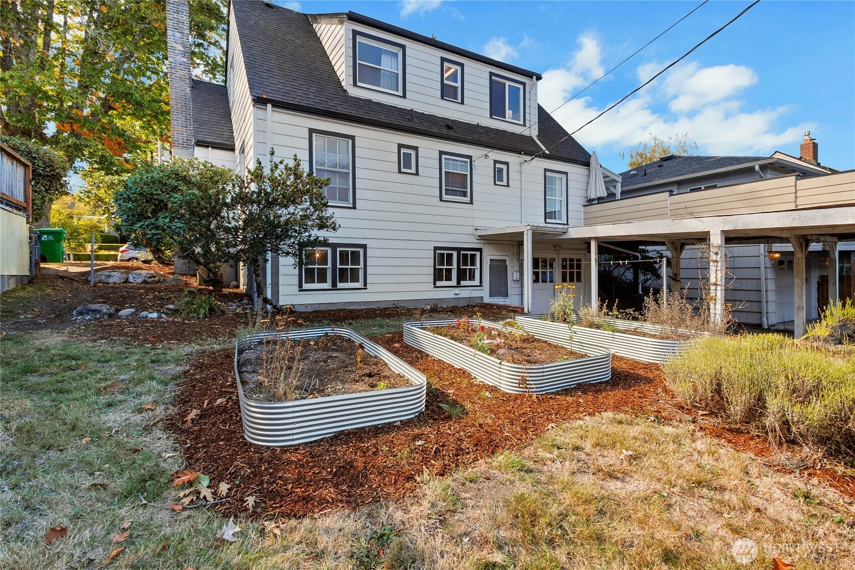 228 Rogers Street Property Photo 34
