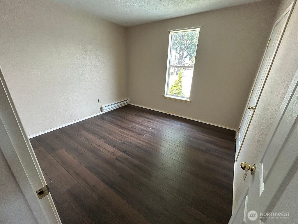 129 W Whitman Property Photo 26