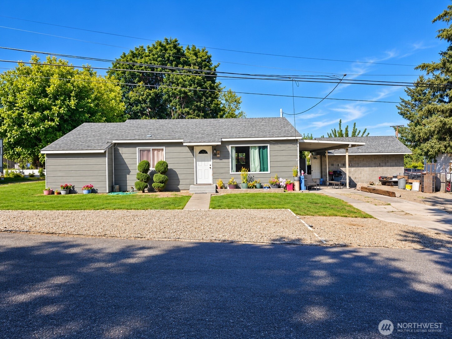 120 Olive Property Photo 1