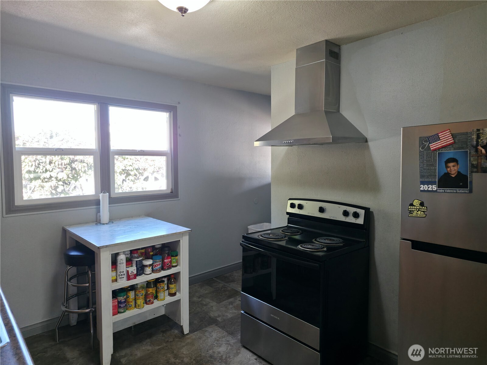 120 Olive Property Photo 4