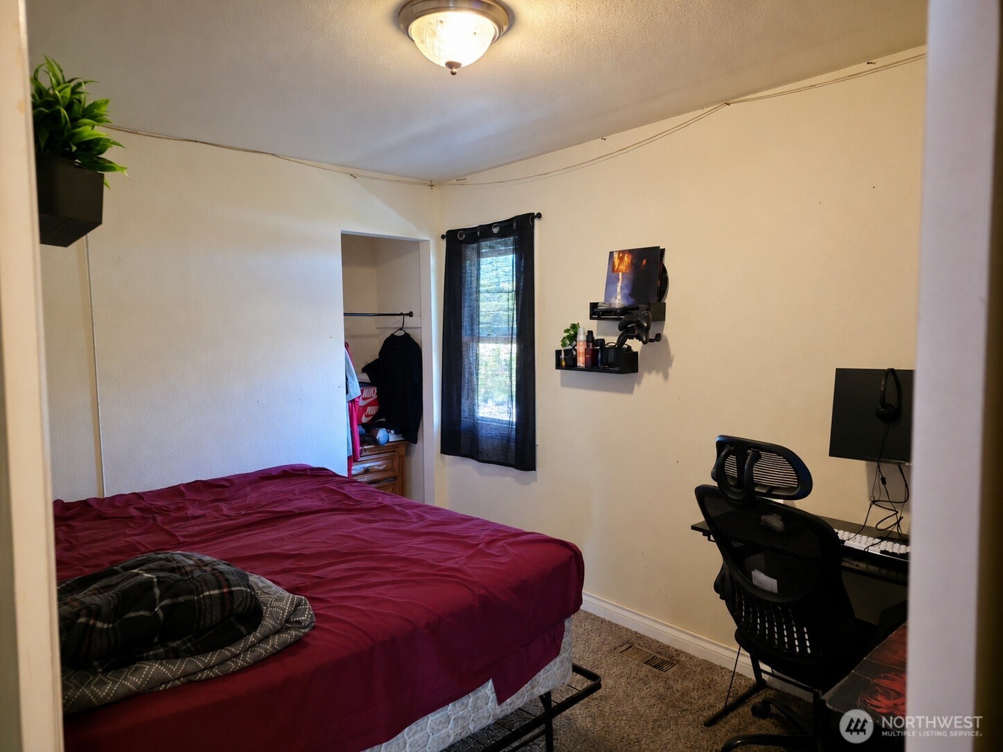 120 Olive Property Photo 8