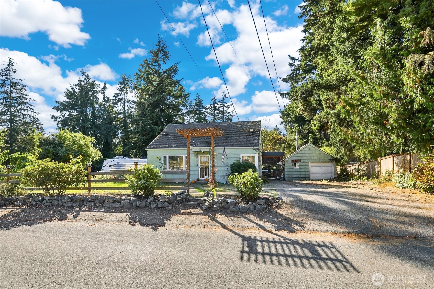 10024 Patterson Street Property Photo 4