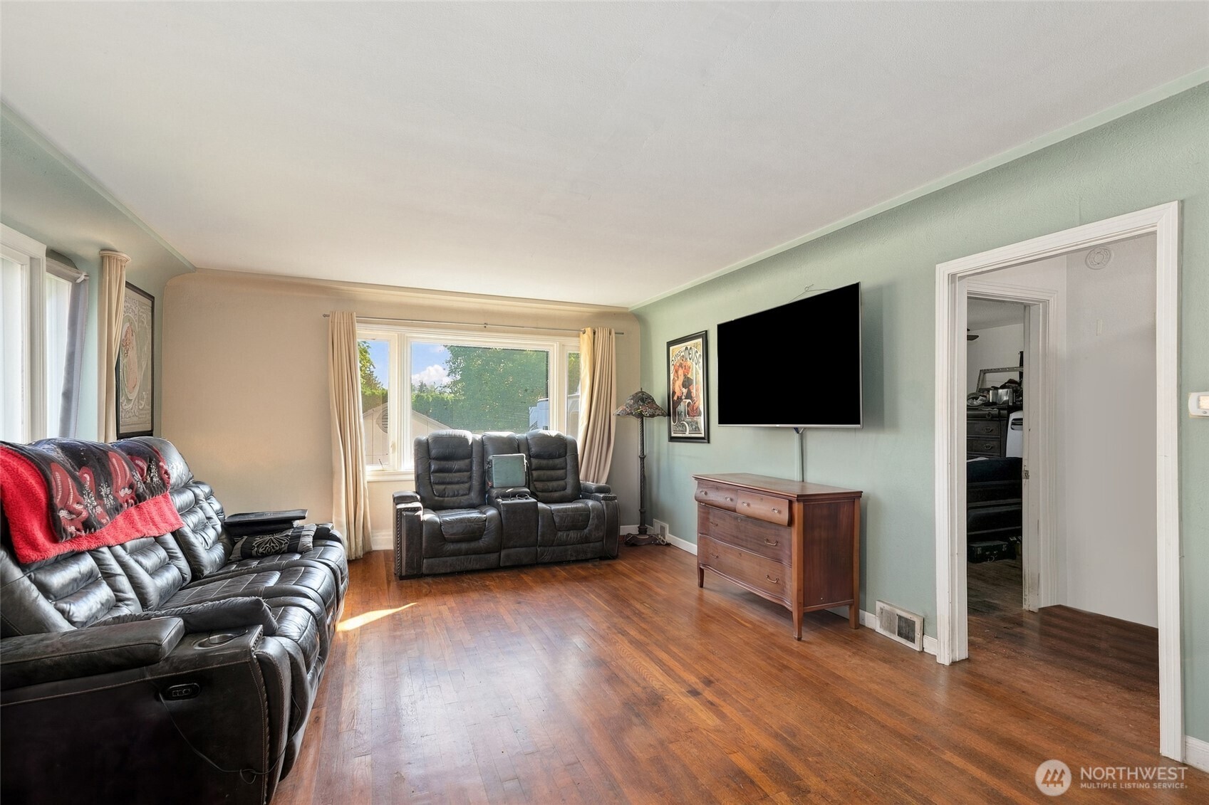 10024 Patterson Street Property Photo 5