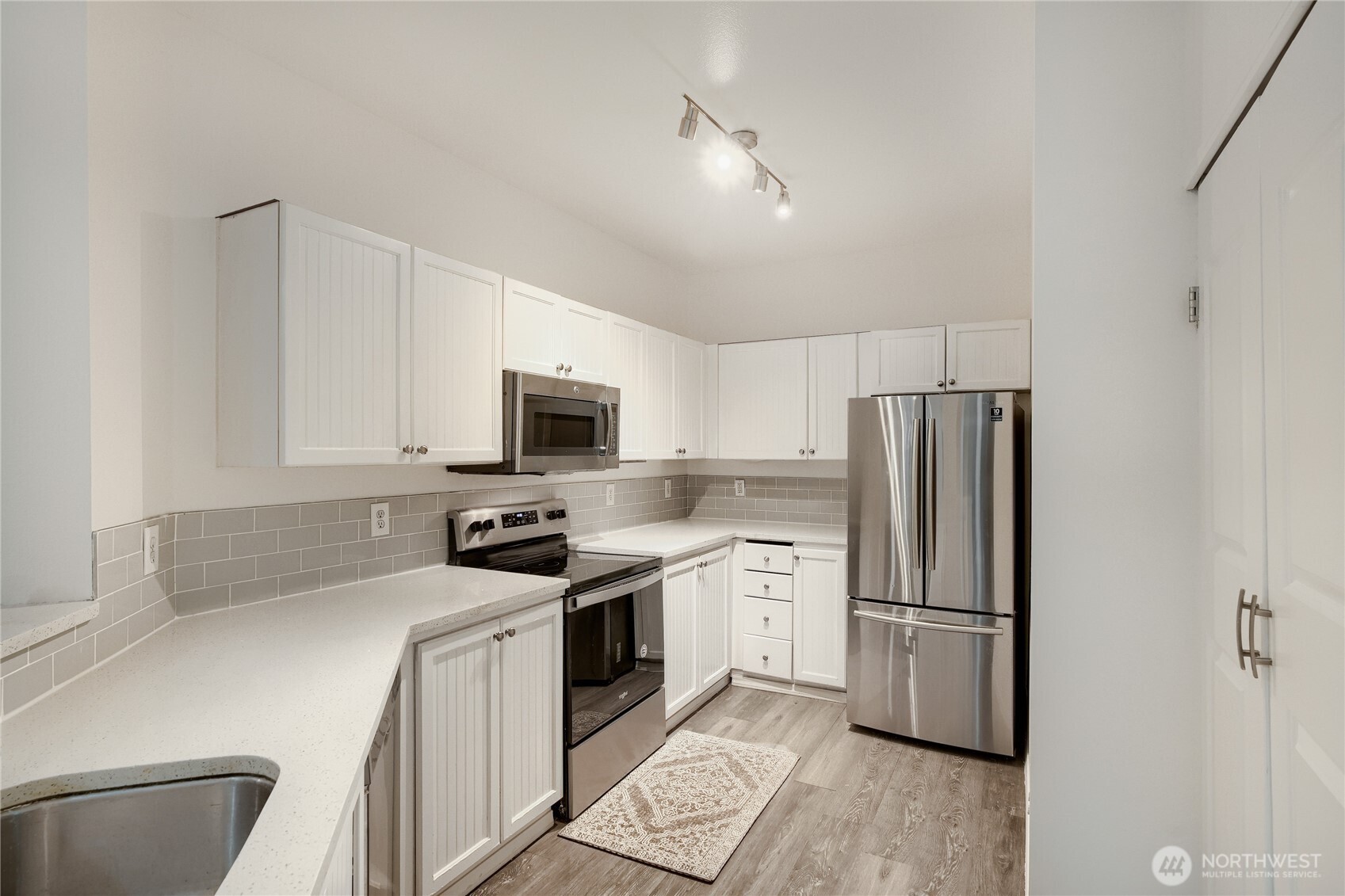 1500 S 18th Street F102 Property Photo 5