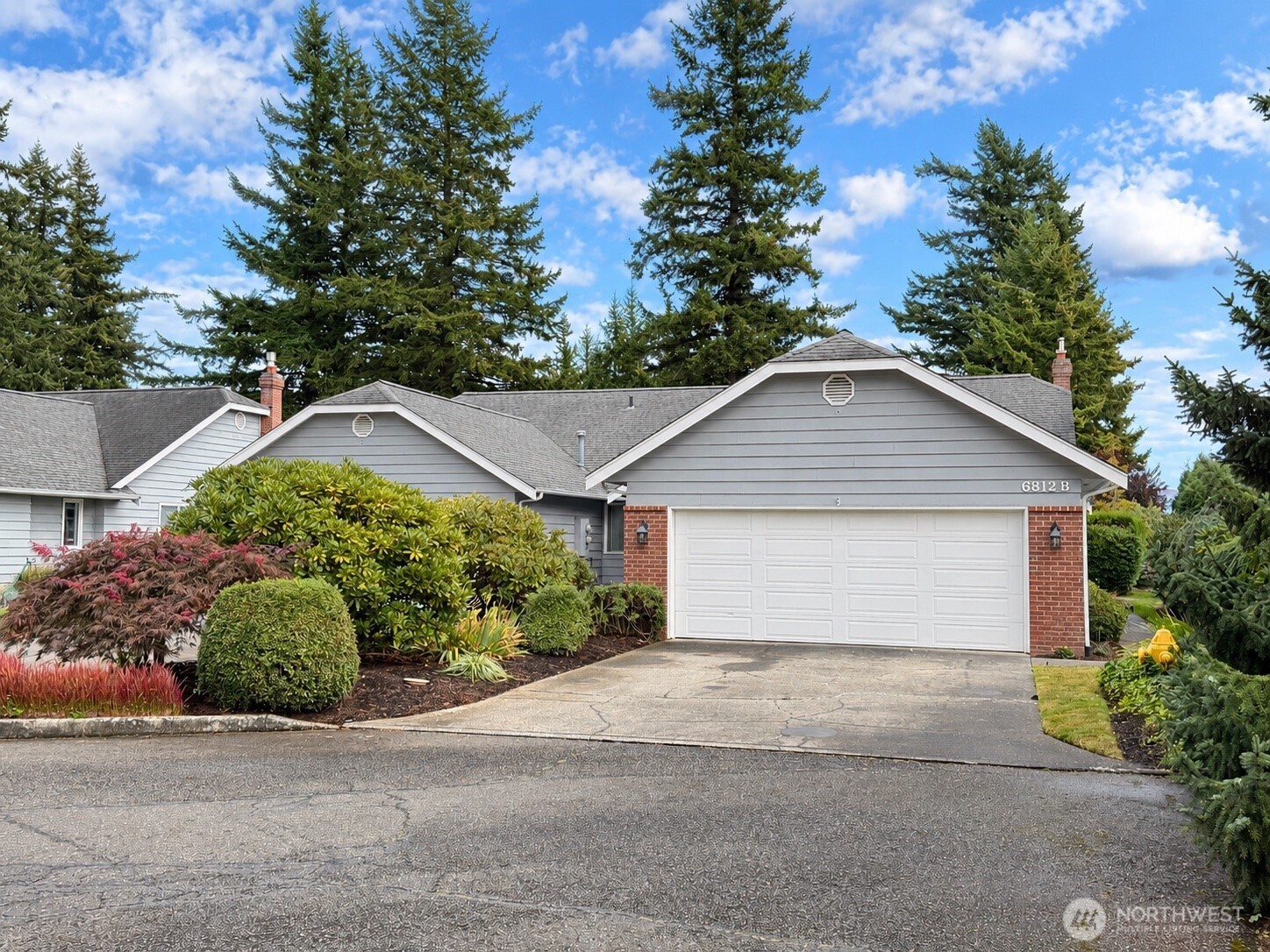 6812 Golf View Drive B Property Photo 1