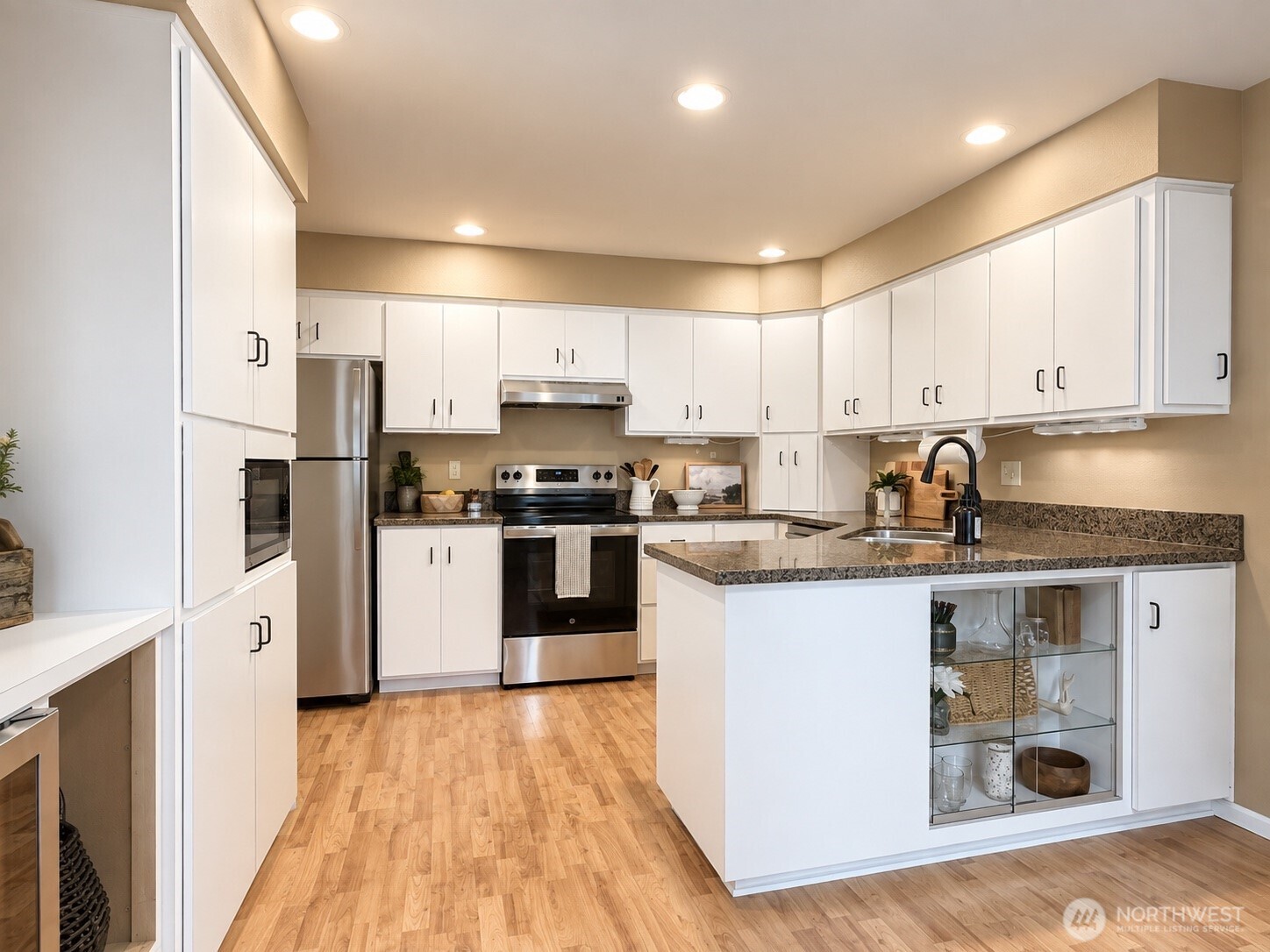 6812 Golf View Drive B Property Photo 11