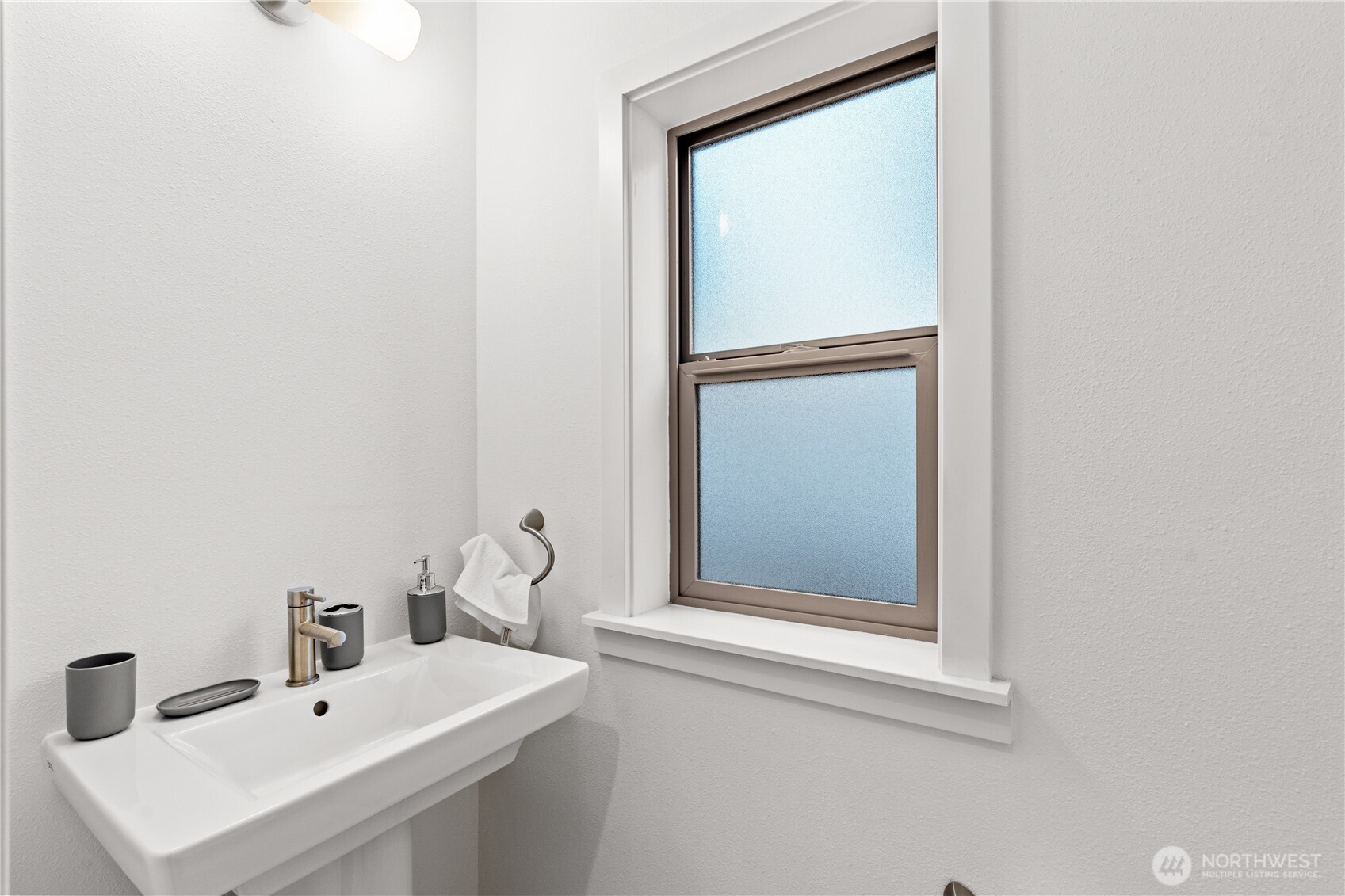 8712 42nd Avenue Property Photo 15